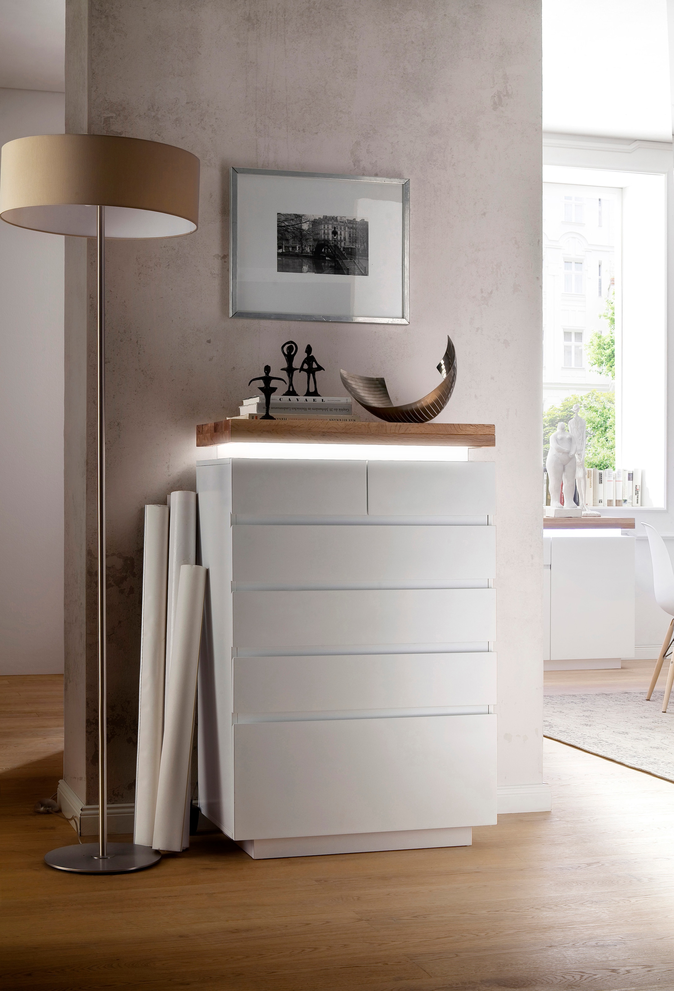MCA furniture Kommode »Romina«, mit LED Beleuchtung weiß dimmbar, inkl. Fernbedienung
