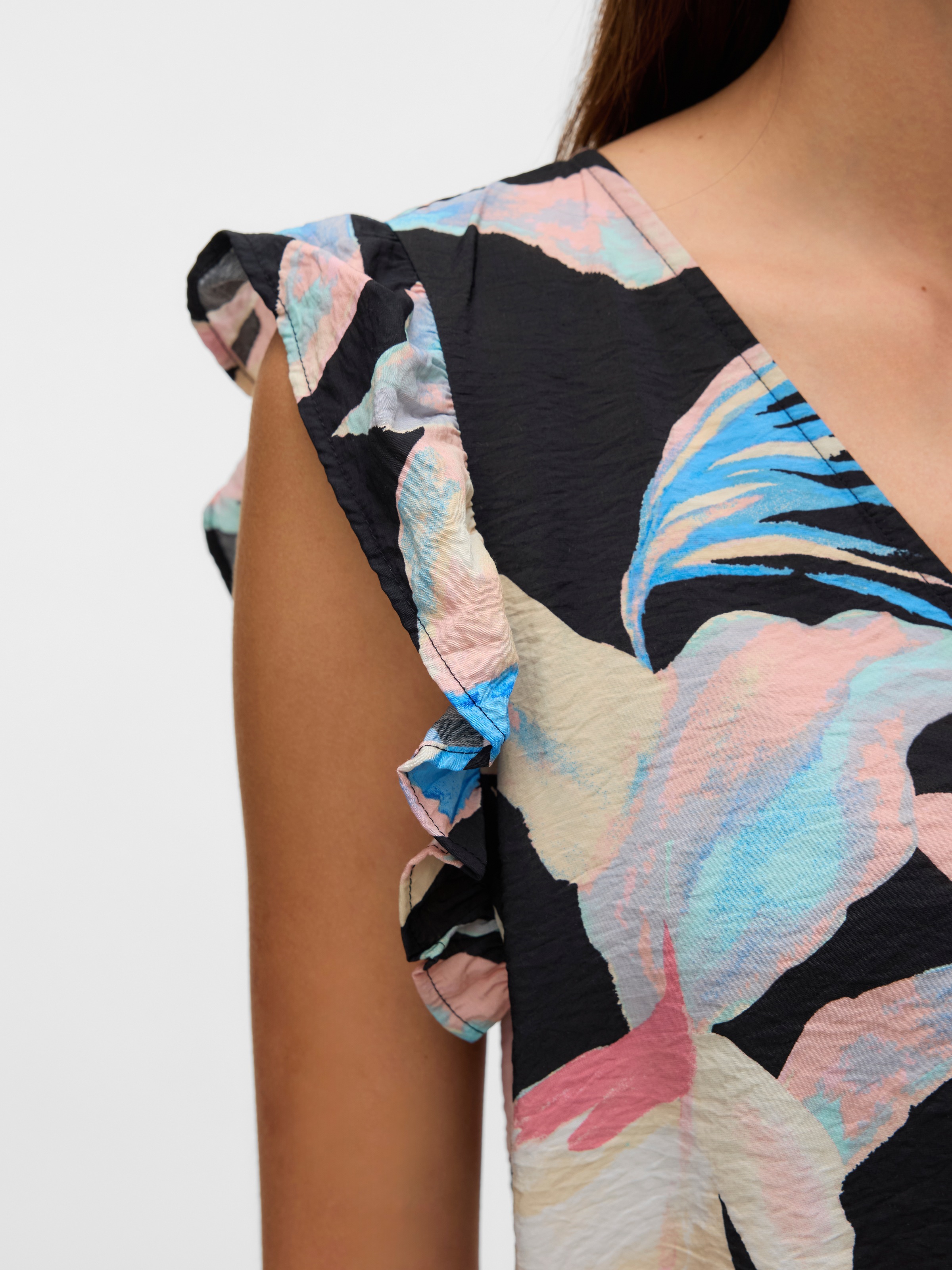 Vero Moda Blusentop »VMJOSIE SL V-NECK TOP WVN GA«