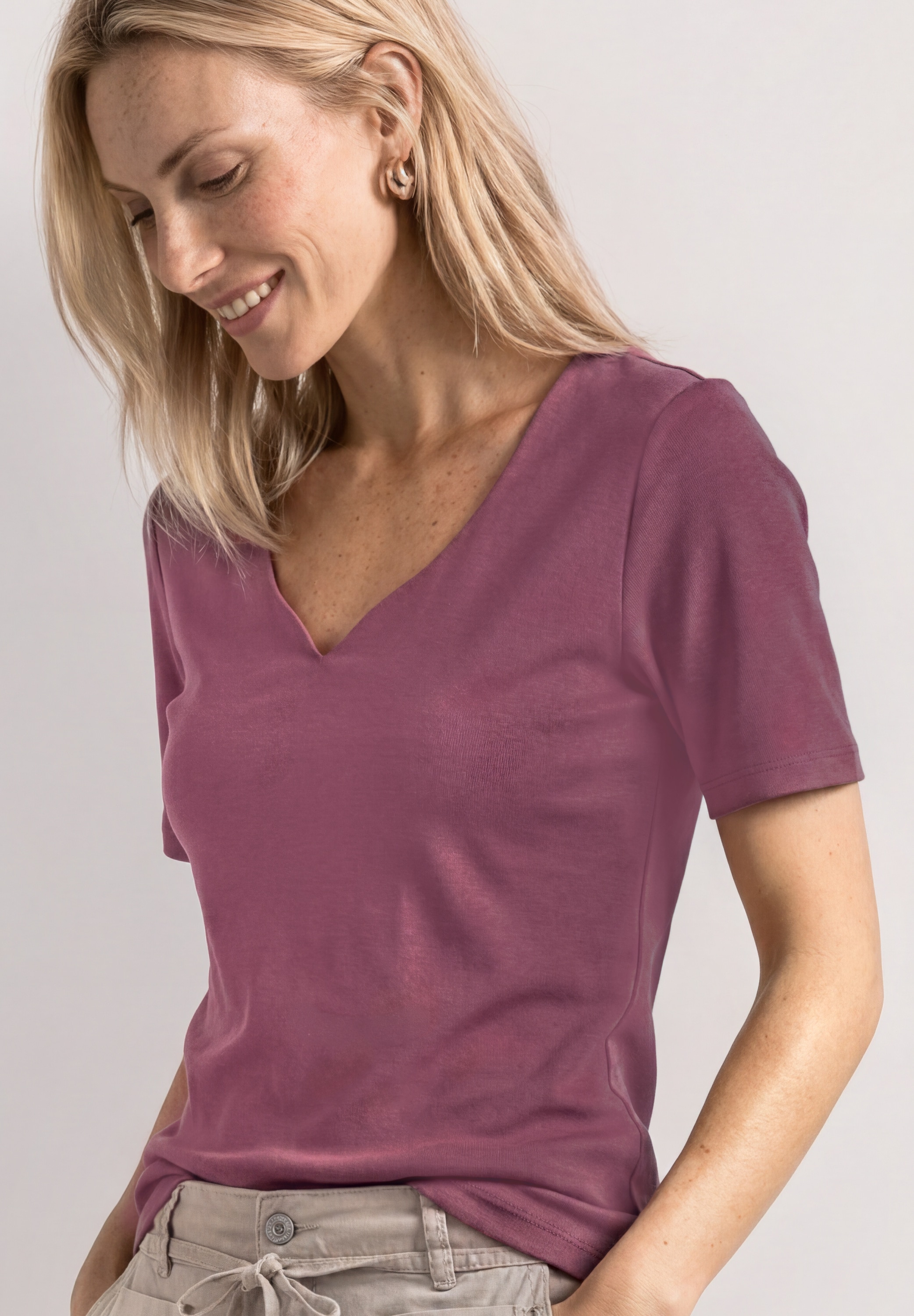 STREET ONE Kurzarmshirt »Style Ada« Sommershirt mit Herz-Ausschnitt