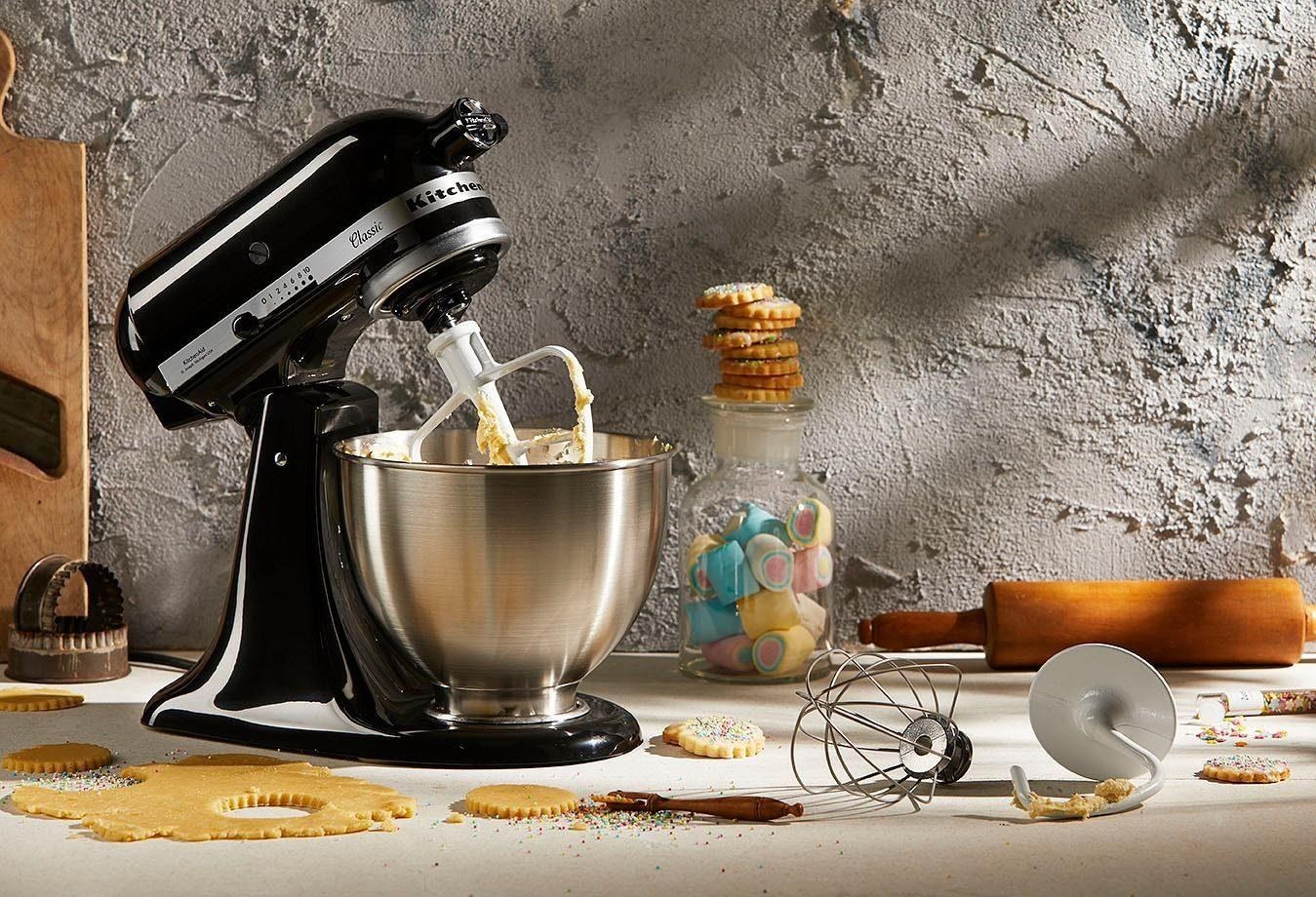 KitchenAid Küchenmaschine »5K45SSEOB ONYX BLACK«, Gratis Fleischwolf/Spritzgebäckvorsatz (Wert ca. 129,-UVP)