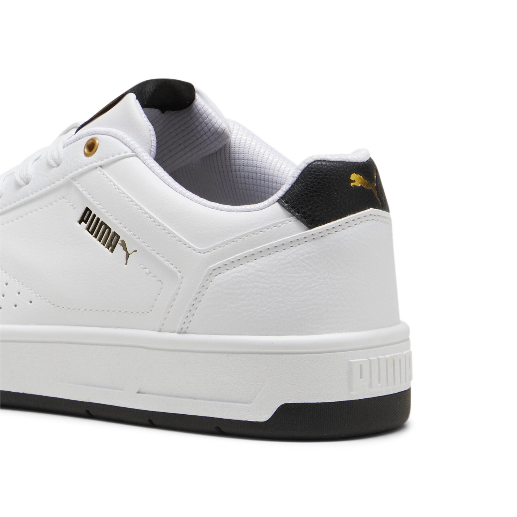 PUMA Sneaker »COURT CLASSIC«  für sportliche Einsätze, mit Gummi-Laufsohle, mit Schnürverschluss