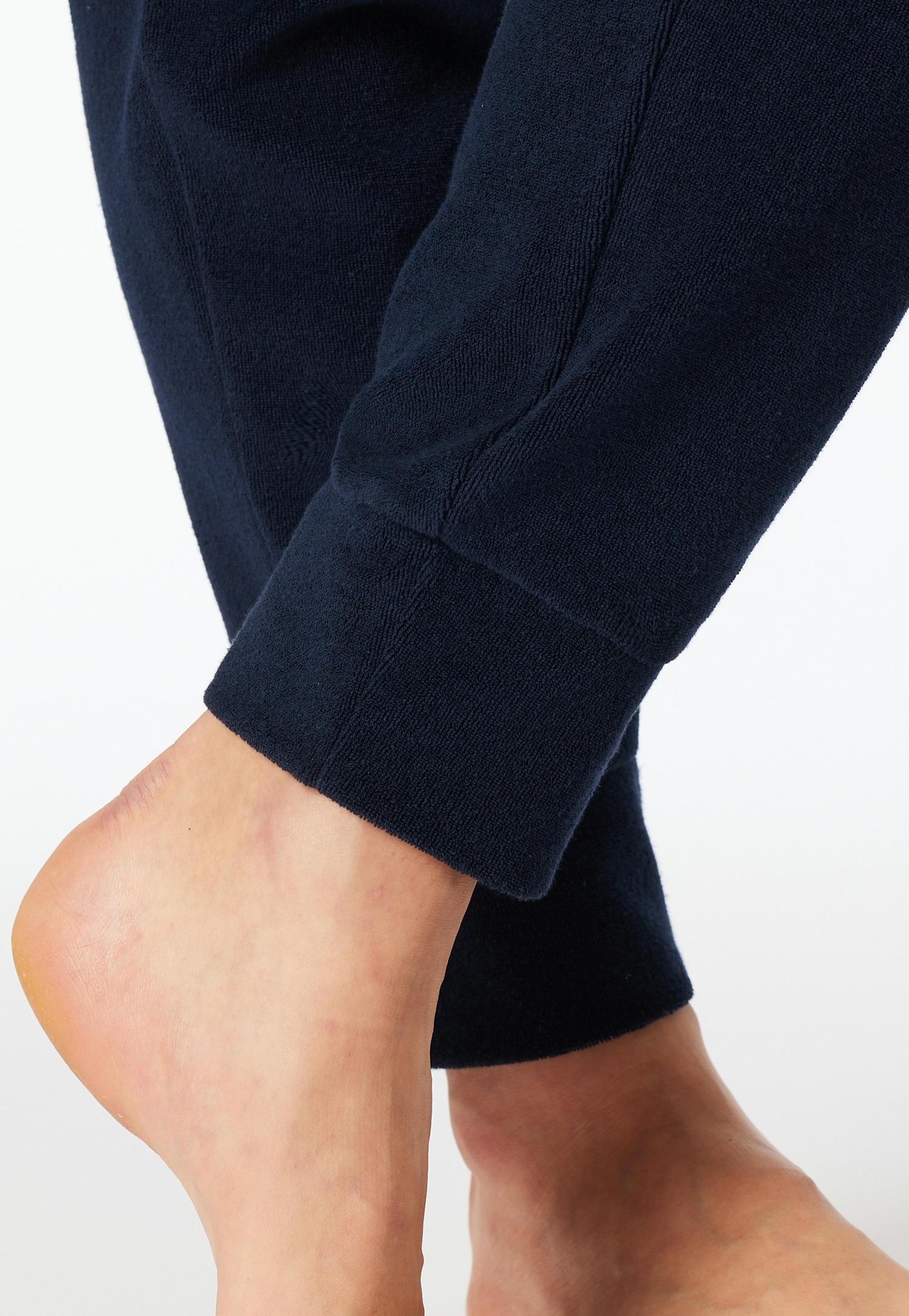 Schiesser Schlafanzug »Casual Essentials« 2 tlg. wärmende Frottee-Qualität, Rundhalsausschnitt, langärmelig