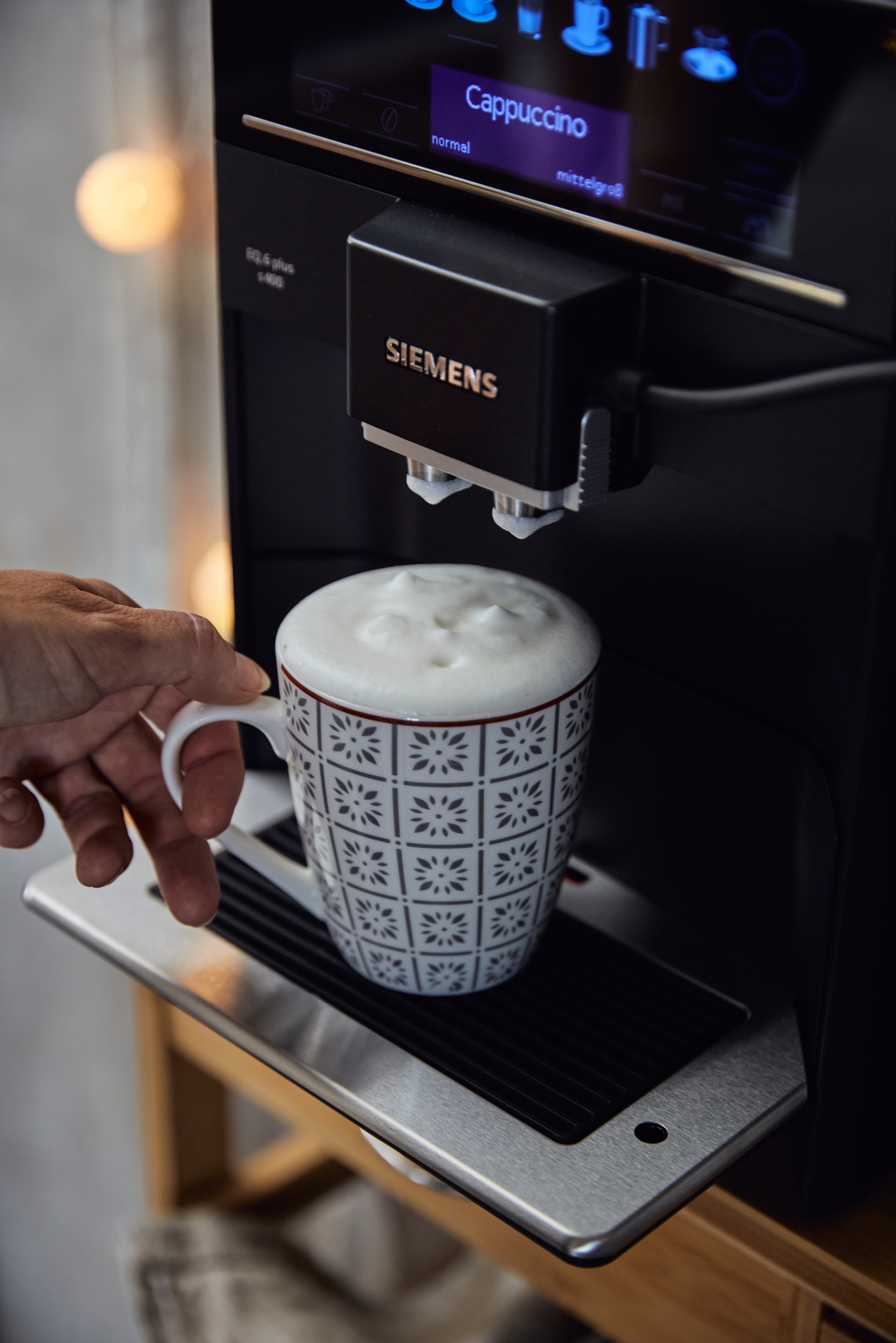 SIEMENS Kaffeevollautomat »EQ.6 plus s400 TE654509DE«, inkl. Milchbehälter  im Wert von UVP € 49,90 mit 3 Jahren XXL Garantie