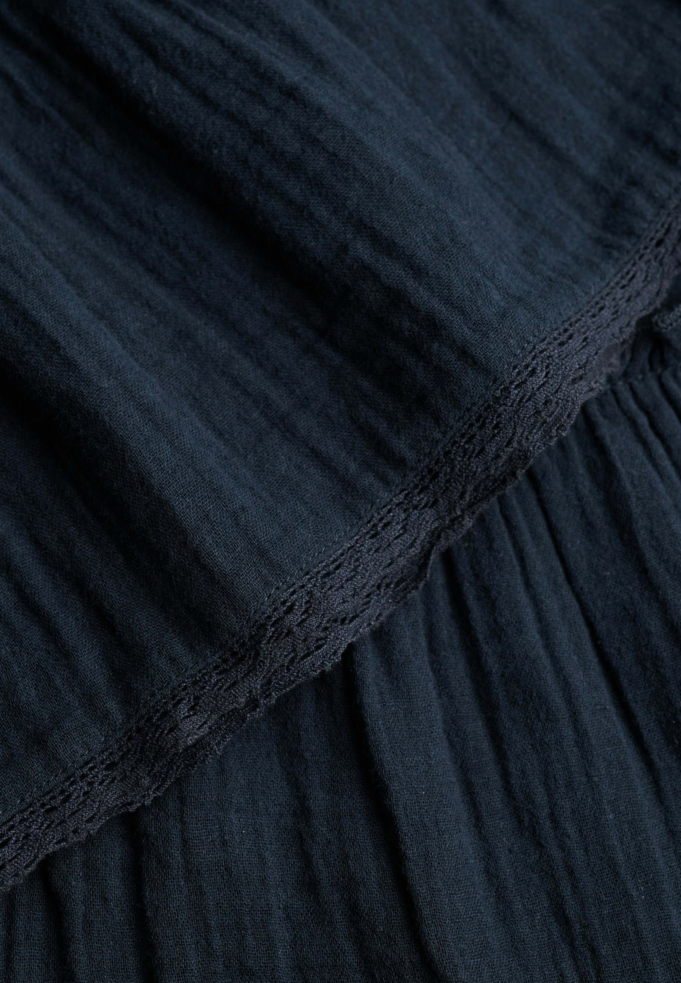 Superdry Sommerkleid »CHEESECLOTH TIERED MINI DRESS« aus Baumwolle, Relaxed Fit, ohne Ärmel, pflegeleichtes Webmaterial