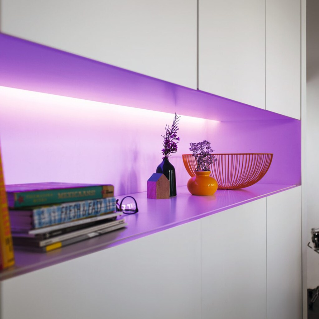 Philips Hue Smarte LED-Leuchte »Lightstrip+ 2m Basis«