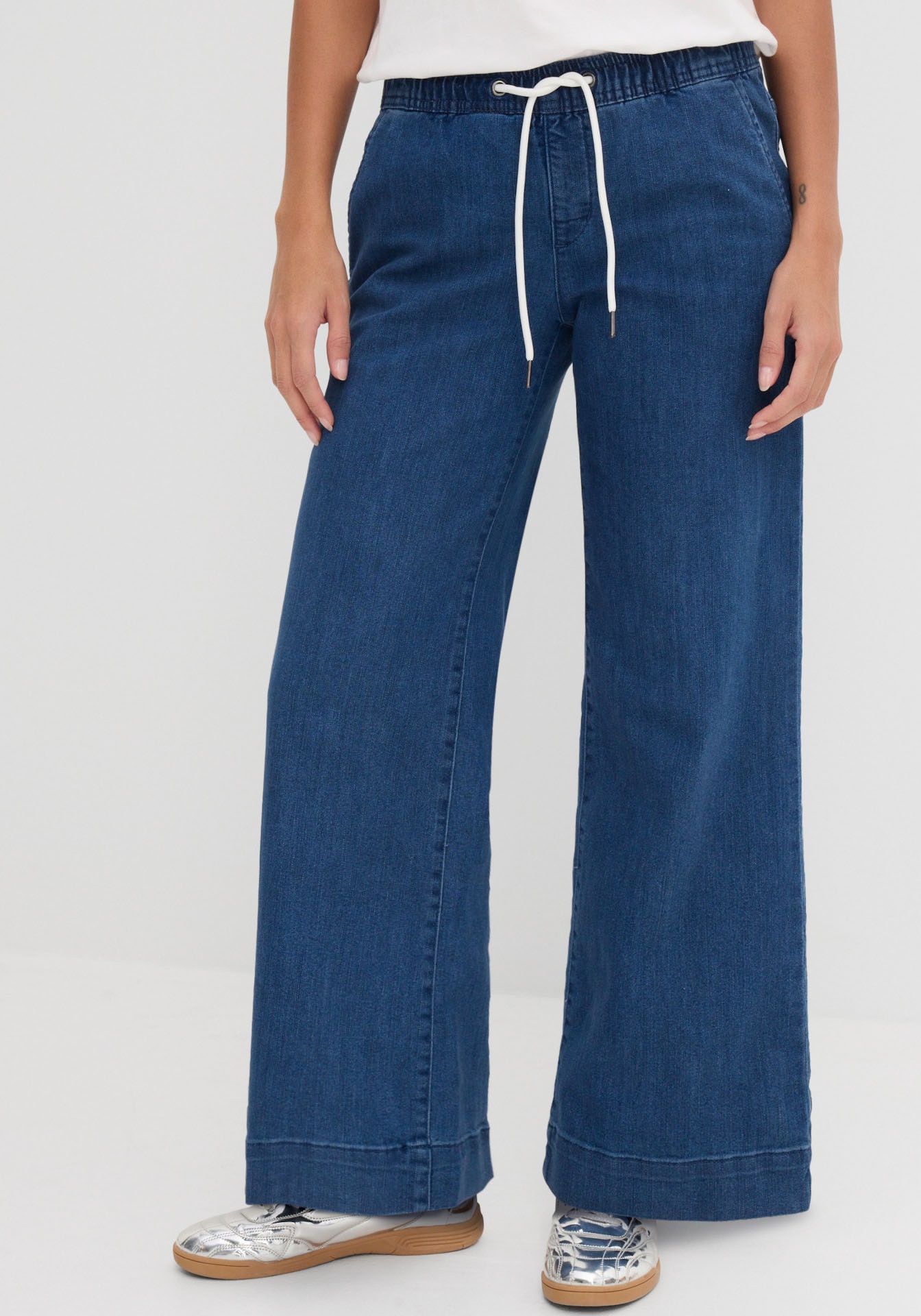 bonprix Weite Jeans »Wide Leg Jeans Mid Waist, Stretch« Loose Fit Passform, mit elastischem Bund und Tunnelzug