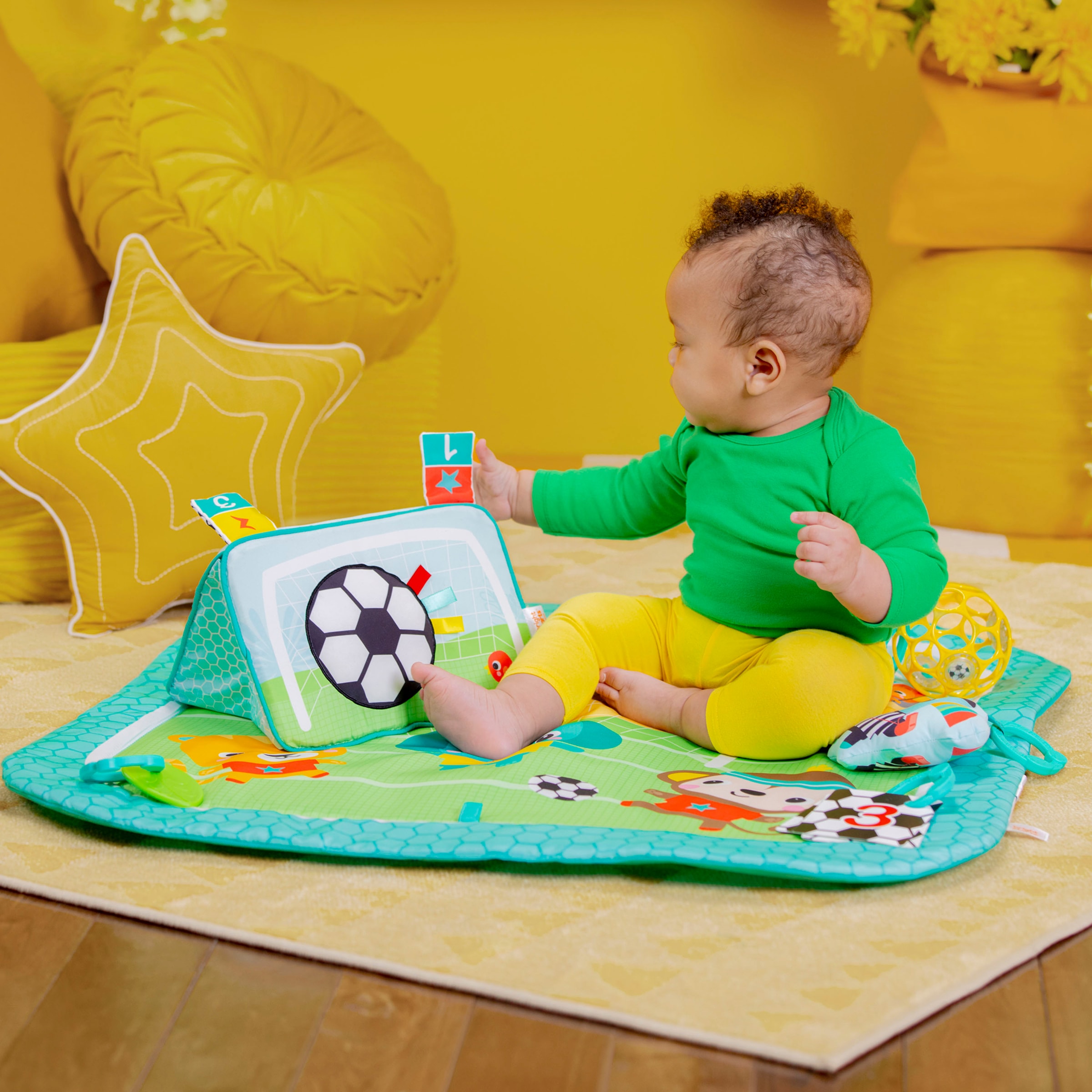 Bright Starts Spielbogen »Grip & Kick Activity Gym« mit Licht- und Soundeffekt