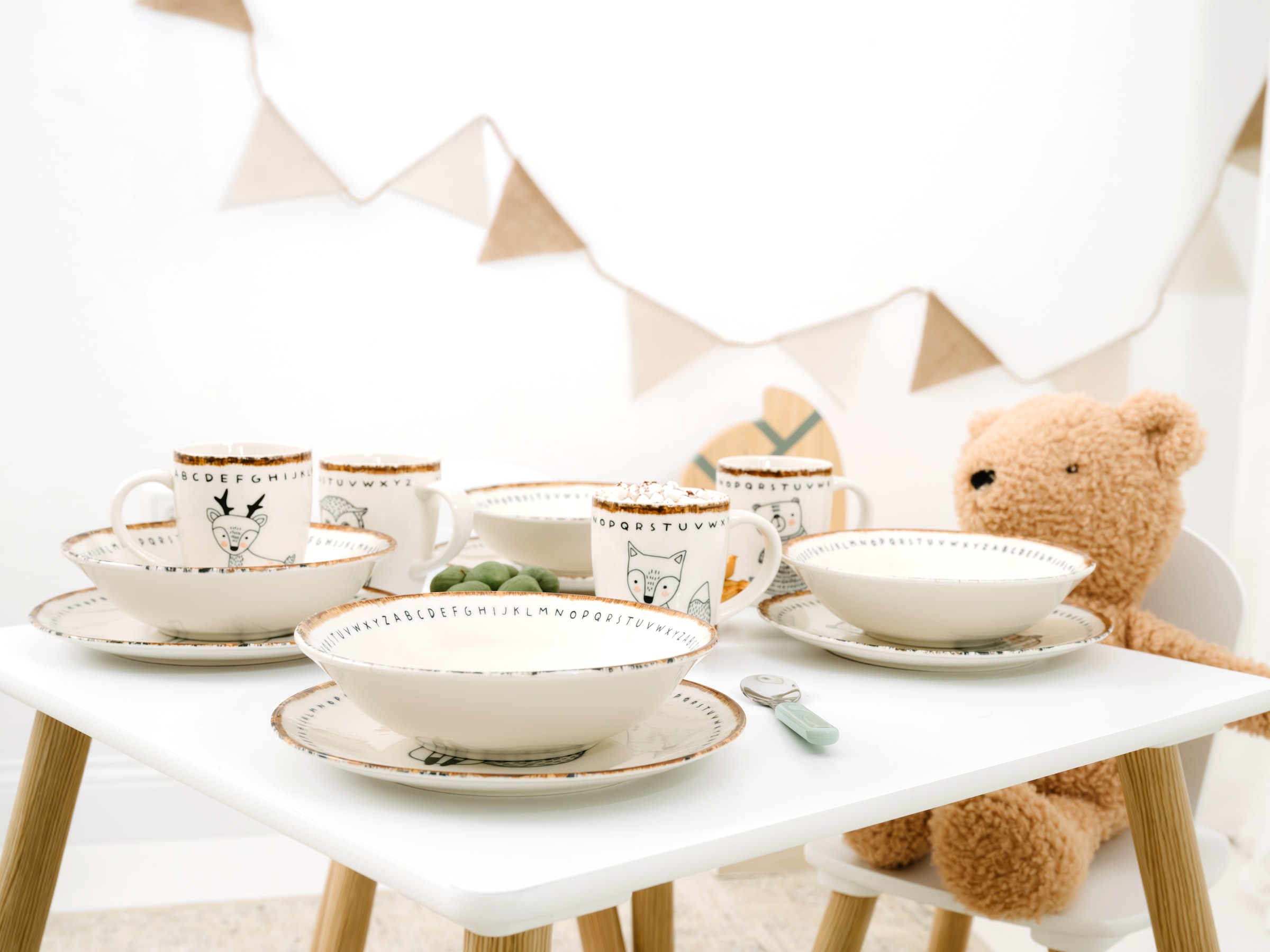CreaTable Kindergeschirr-Set »Freunde des Waldes Eule, Kinder Set 3-tlg.« Tiermotive, skandinavischer Stil, unregelmäßiger brauner Rand
