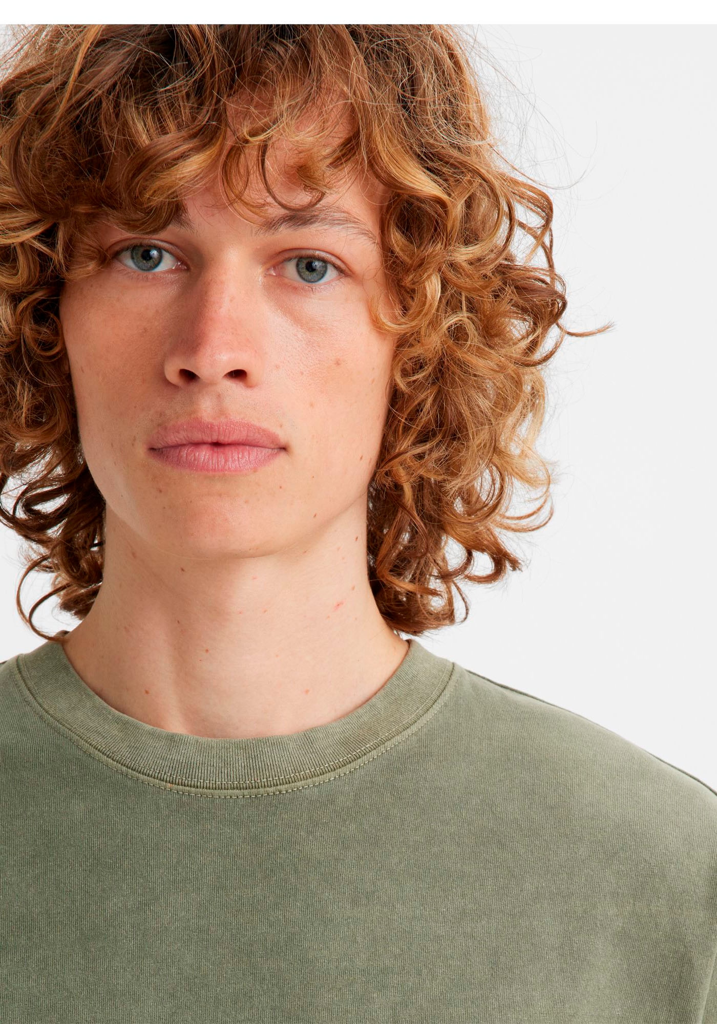 Levi's® Rundhalsshirt »LE RED TAB VINTAGE TEE«, im klassischen Levi's® Design
