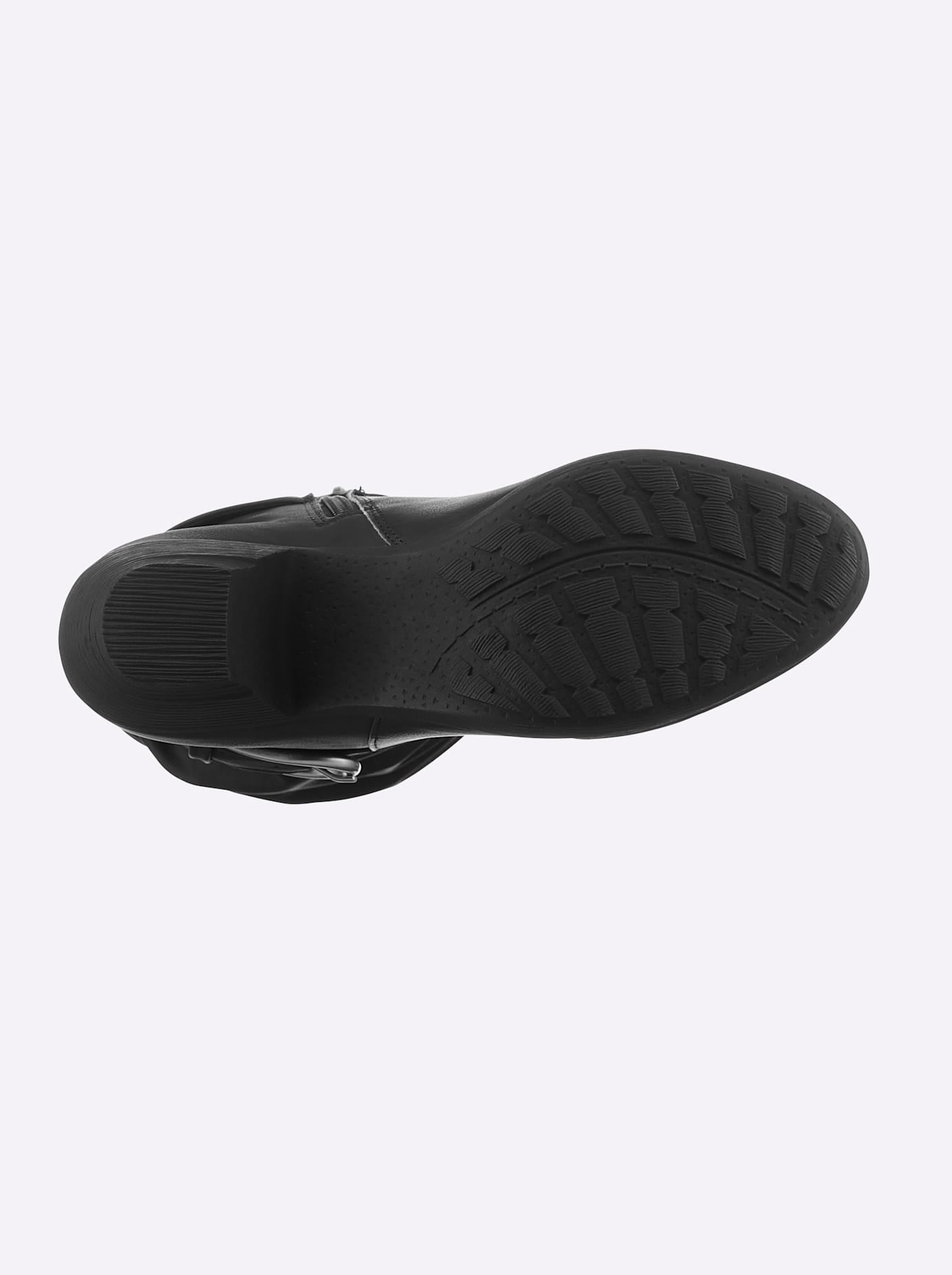 Andrea Conti Stiefel