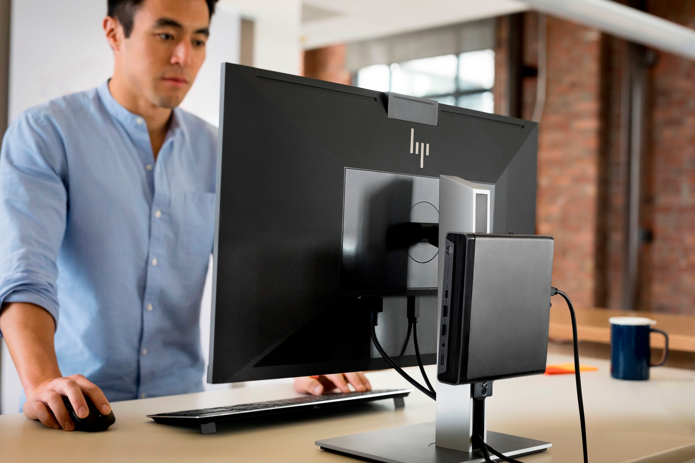 HP LED-Monitor »E27d G4«, 69 cm/27 Zoll, 2560 x 1440 px, QHD, 5 ms Reaktionszeit, 75 Hz