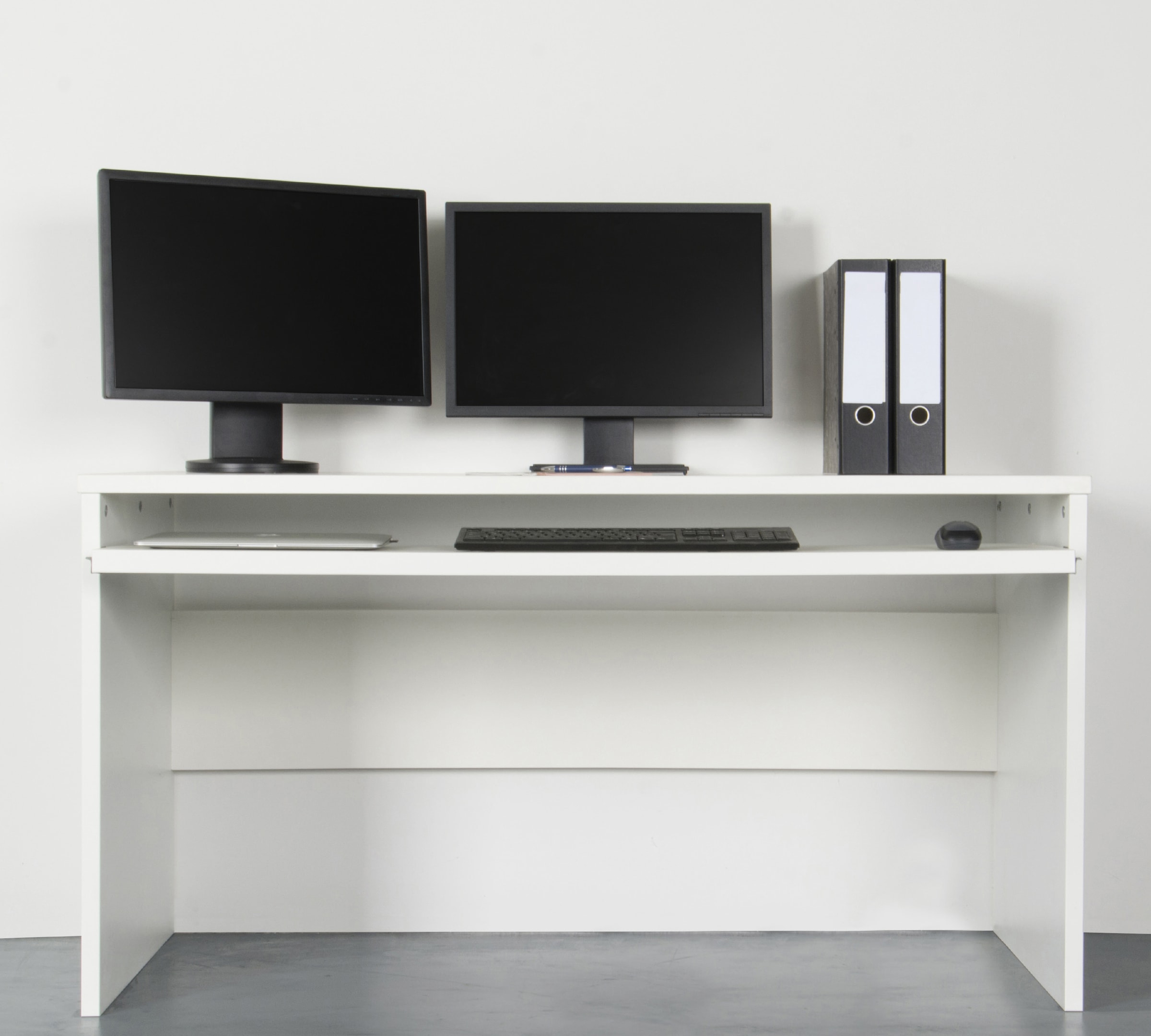 VOGL Möbelfabrik Schreibtisch »Barrie«, 2-farbiger Tablarauszug, Breite 160 cm, Made in Germany