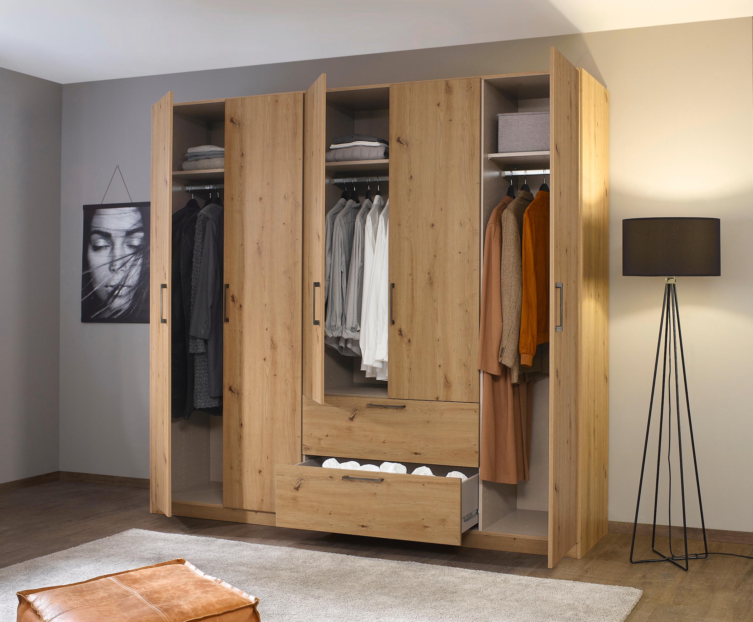 INOSIGN BY RAUCH Kleiderschrank »CHALLENGER«, Drehtürenschrank mit  geräumigen Schubladen MADE IN GERMANY