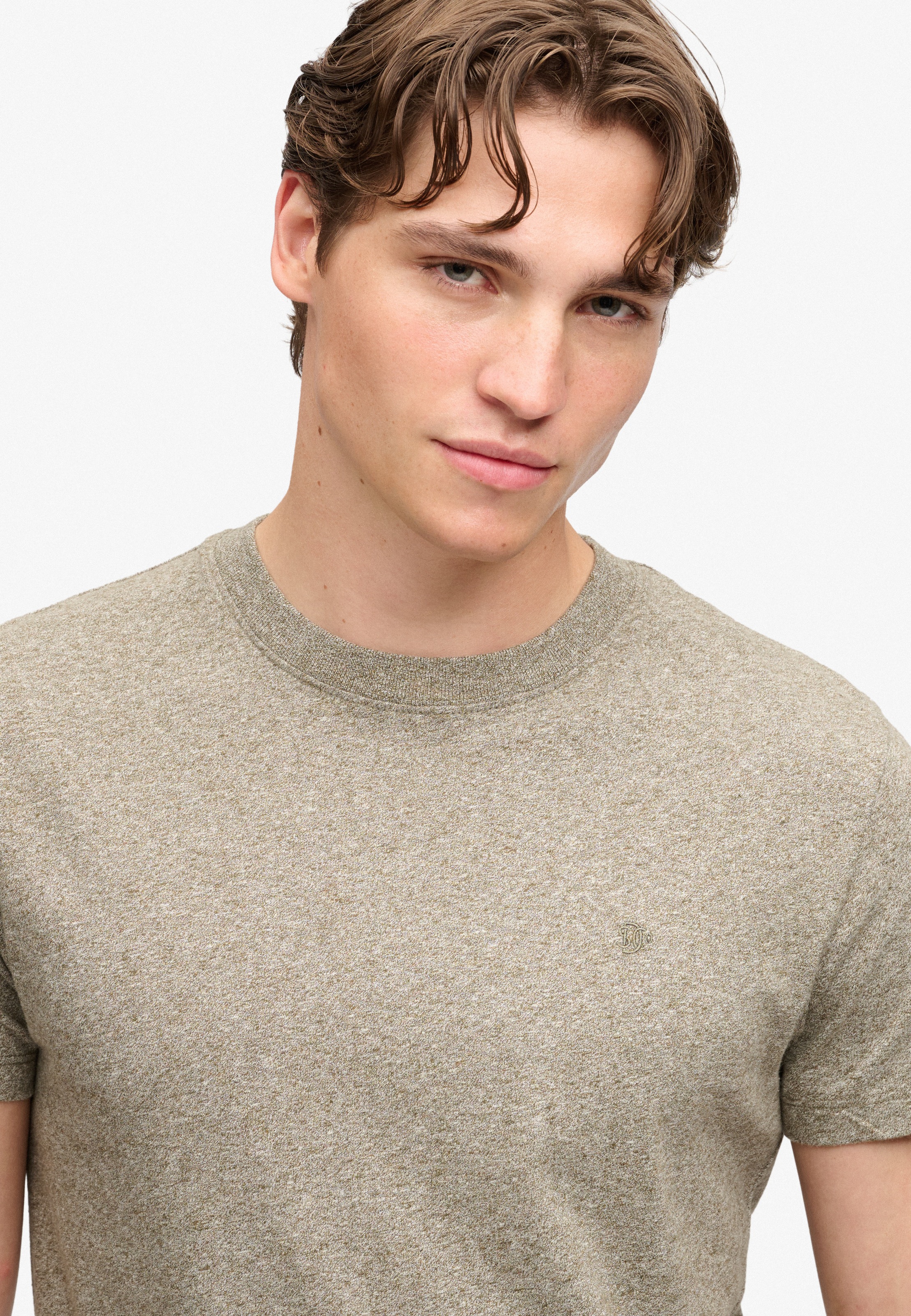 Superdry Rundhalsshirt »ESSENTIAL SDCO LOGO EMB TEE« Baumwolle, regular fit