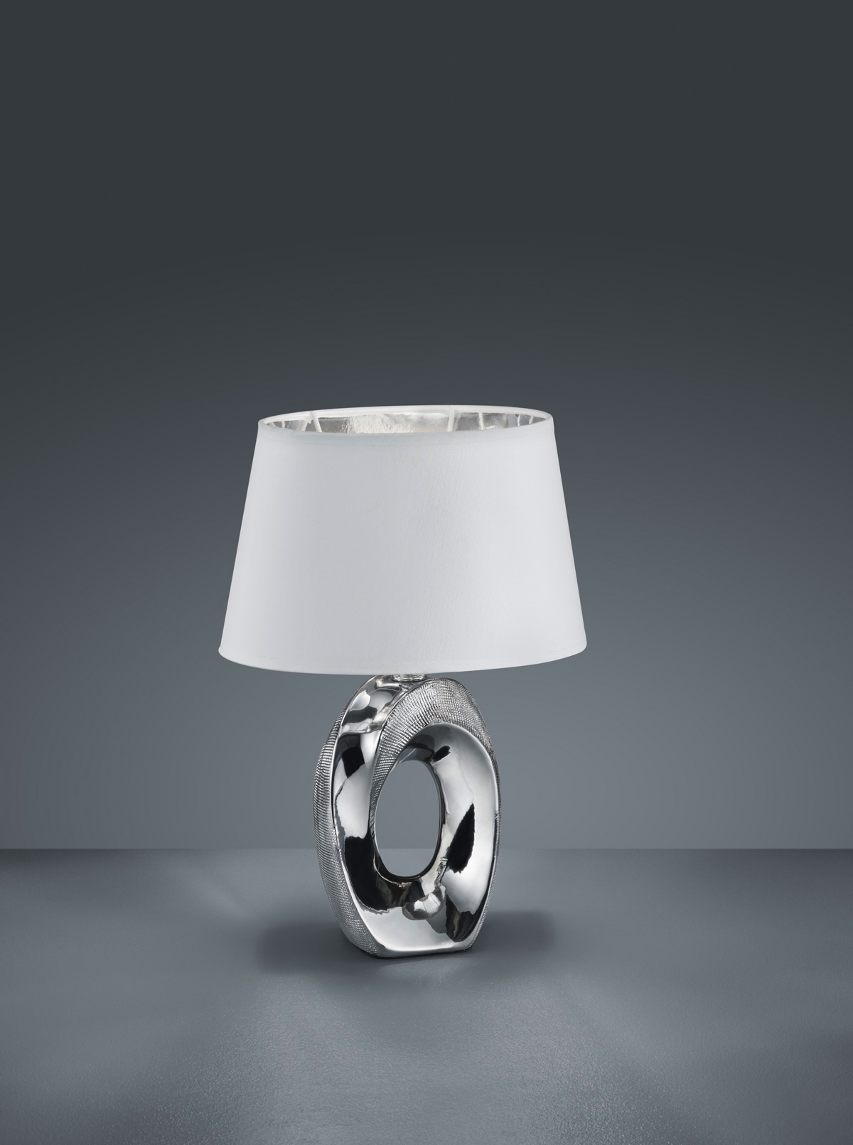 TRIO Leuchten Tischlampe »Taba«, 1 flammig, Leuchtmittel E14 | Leuchtmittel wechselbar, mit Keramikfuß und Stoffschirm