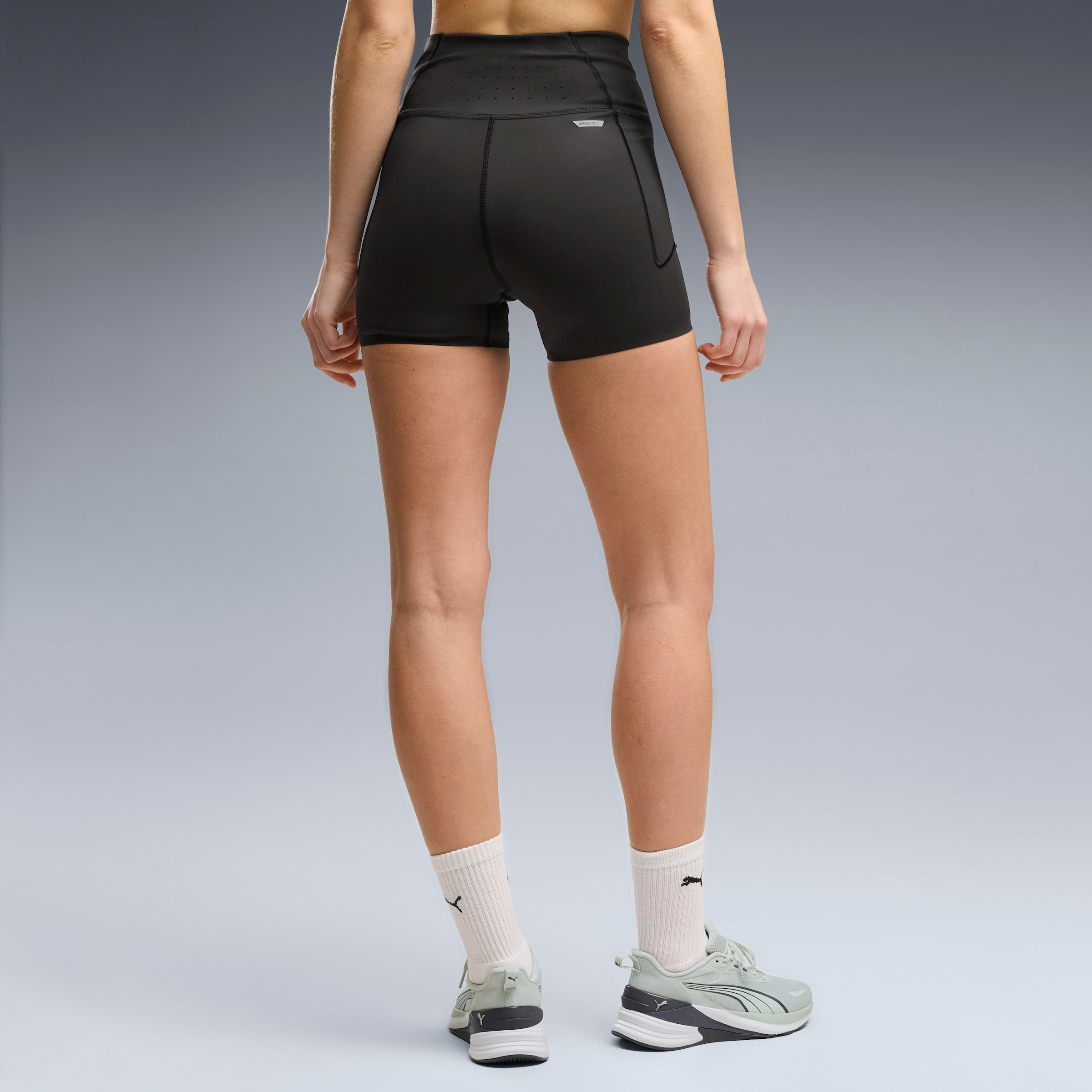 PUMA Trainingsshorts »W PWRMODE 4 SHORT TIGHT«  Regular Fit, für Fitness, sportlicher Stil, flexibles Design