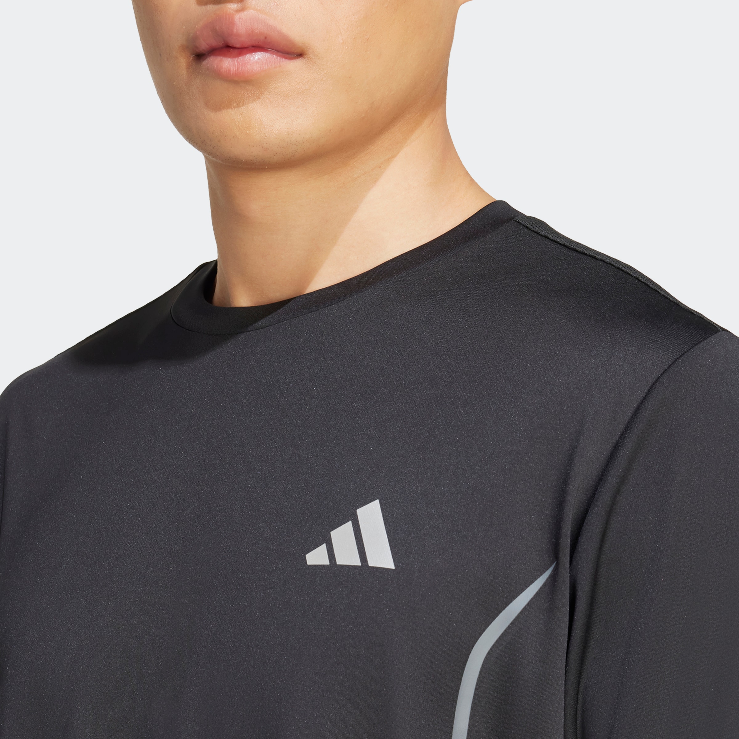 adidas Performance T-Shirt »TECH APP GF TEE« leichtes Obermaterial aus Polyester, mit luftigem Mesh