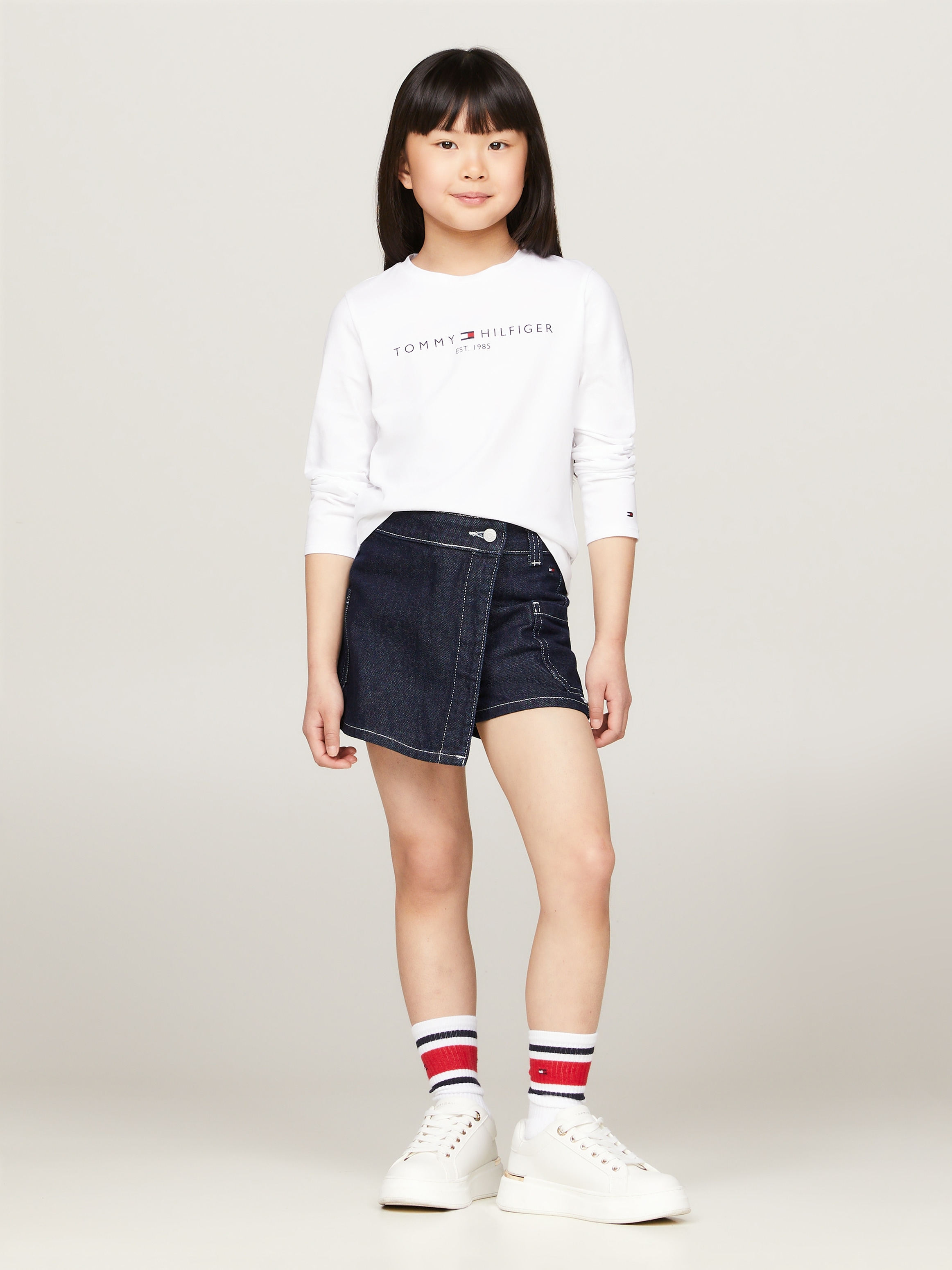 Tommy Hilfiger Langarmshirt »ESSENTIAL TEE L/S«, mit Tommy Hilfiger Logo-Schriftzug