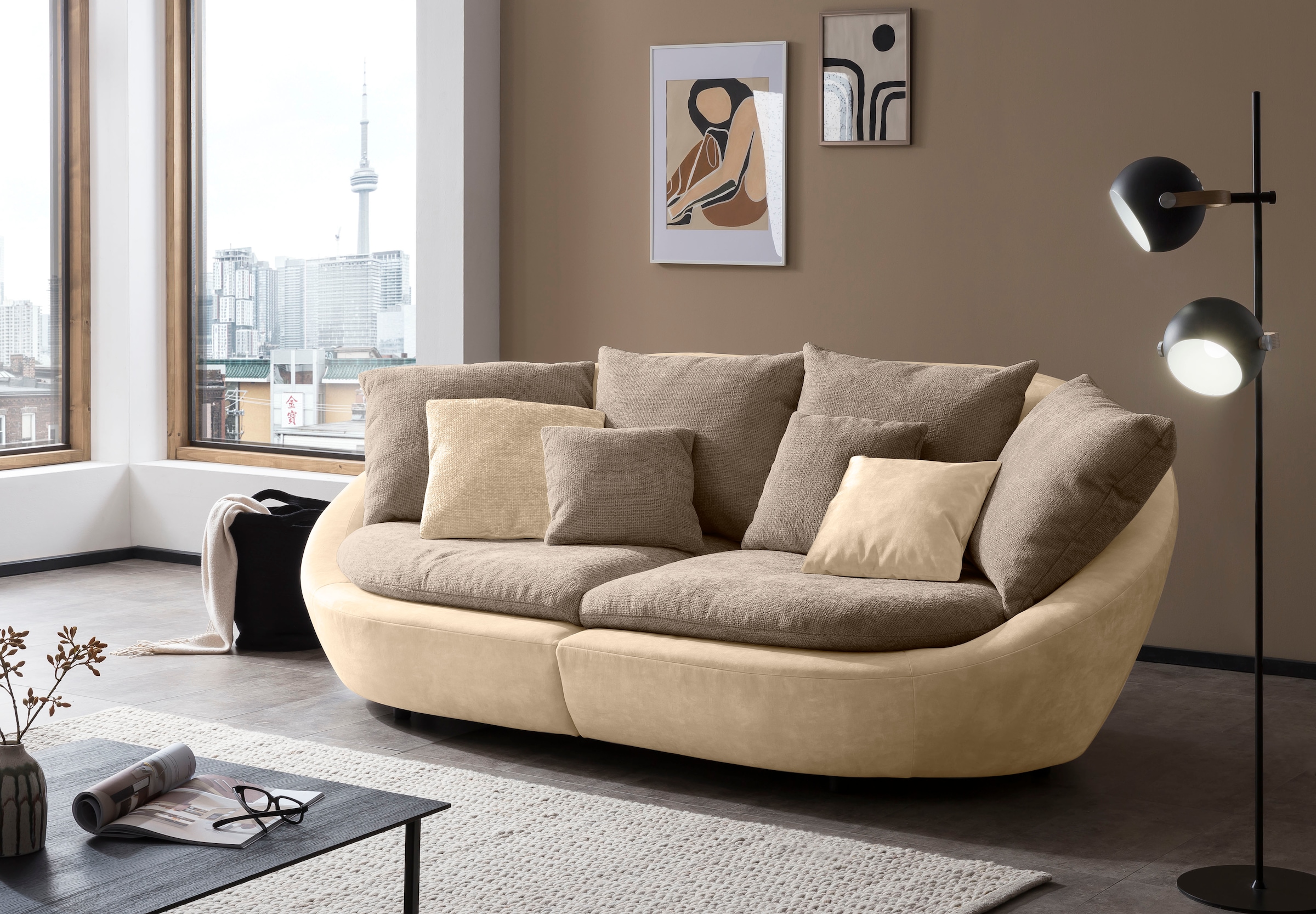 TRENDMANUFAKTUR Big-Sofa »Maui, inklusive 4 Rückenkissen und 2 Zierkissen, Designersofa« Organische Form, Sofa frei im Raum stellbar, moderne Optik