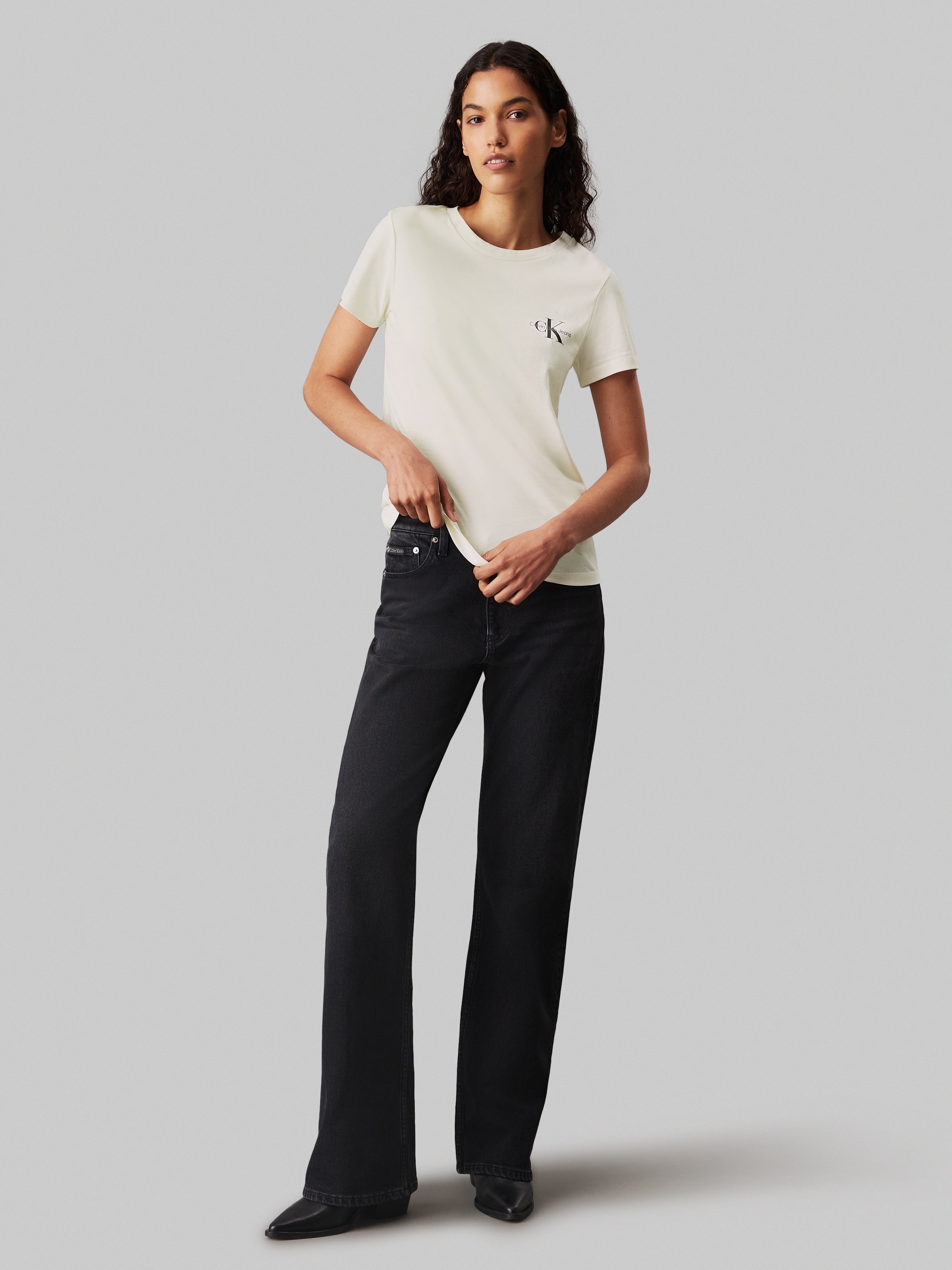 Calvin Klein Jeans Rundhalsshirt »2-PACK MONOLOGO SLIM TEE«, (Packung, 2 tlg., 2er-Pack), mit Calvin Klein Jeans Logoprint auf der Brust