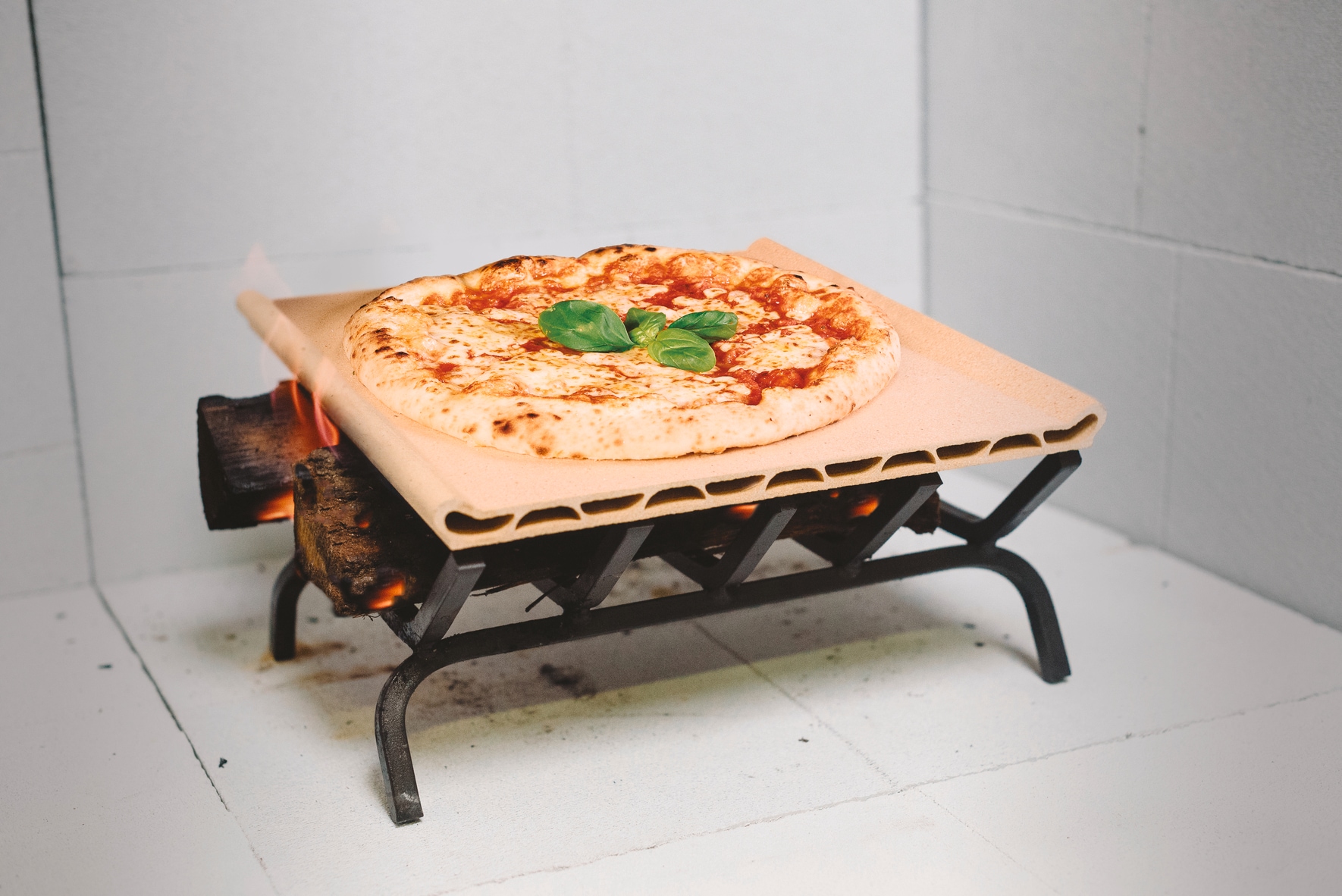 BAUKNECHT Pyrolyse Backofen »BBI7 310C PIZZA« mit 1-fach-Teleskopauszug mit Pyrolyse-Selbstreinigung Restaurant-Pizza daheim: 310°C Pizza-Funktion inkl. Pizzastein