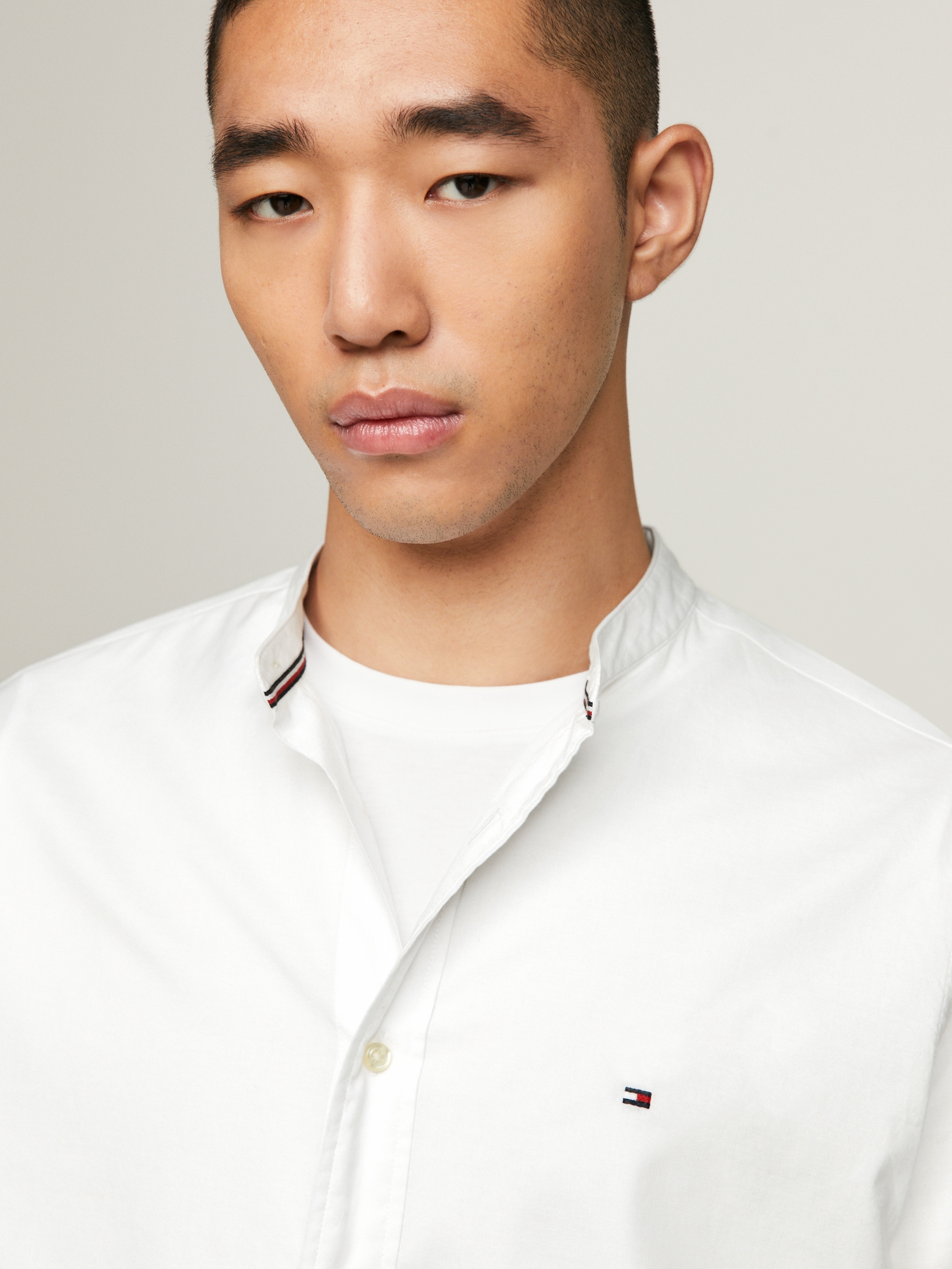 Tommy Hilfiger Langarmhemd »NATURAL SOFT SOLID MAO RF SHIRT«, mit modischem Mao Hemdkragen