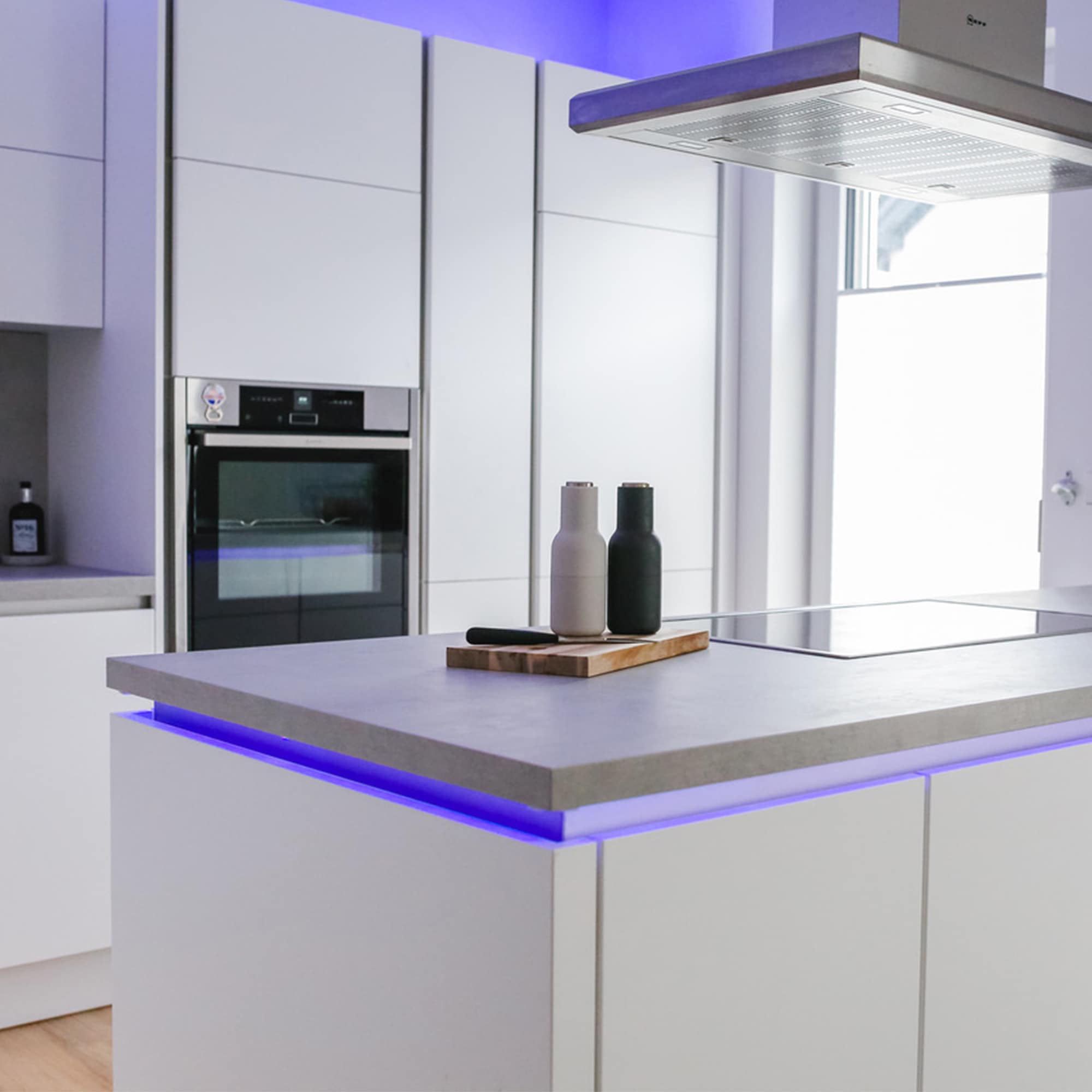 B.K.Licht LED-Streifen »Lucilla« LED Band, RGB, Fernbedienung, selbstklebend, Farbwechsel, kürzbar