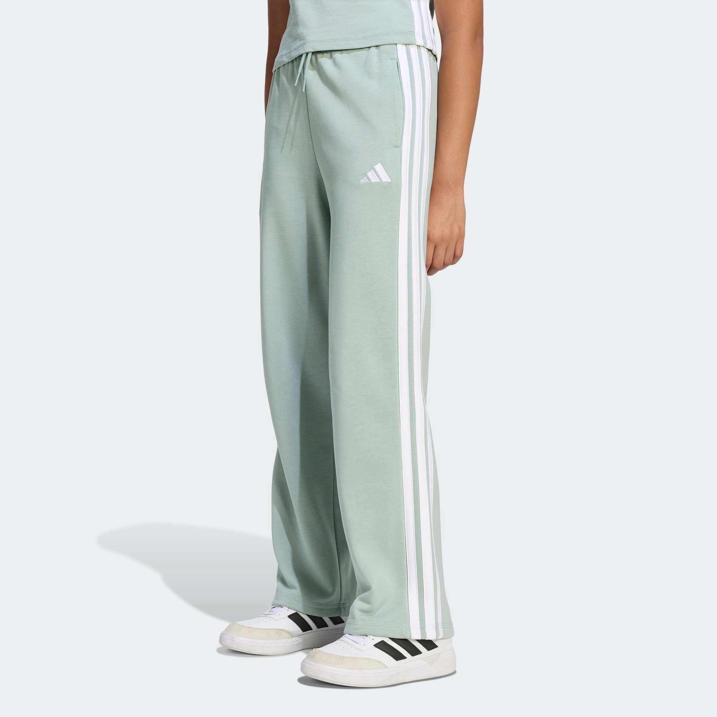 adidas Sportswear Sporthose »ESSENTIALS«  für Kinder, aus Baumwolle, mit Gummizug, normal-weite Passform