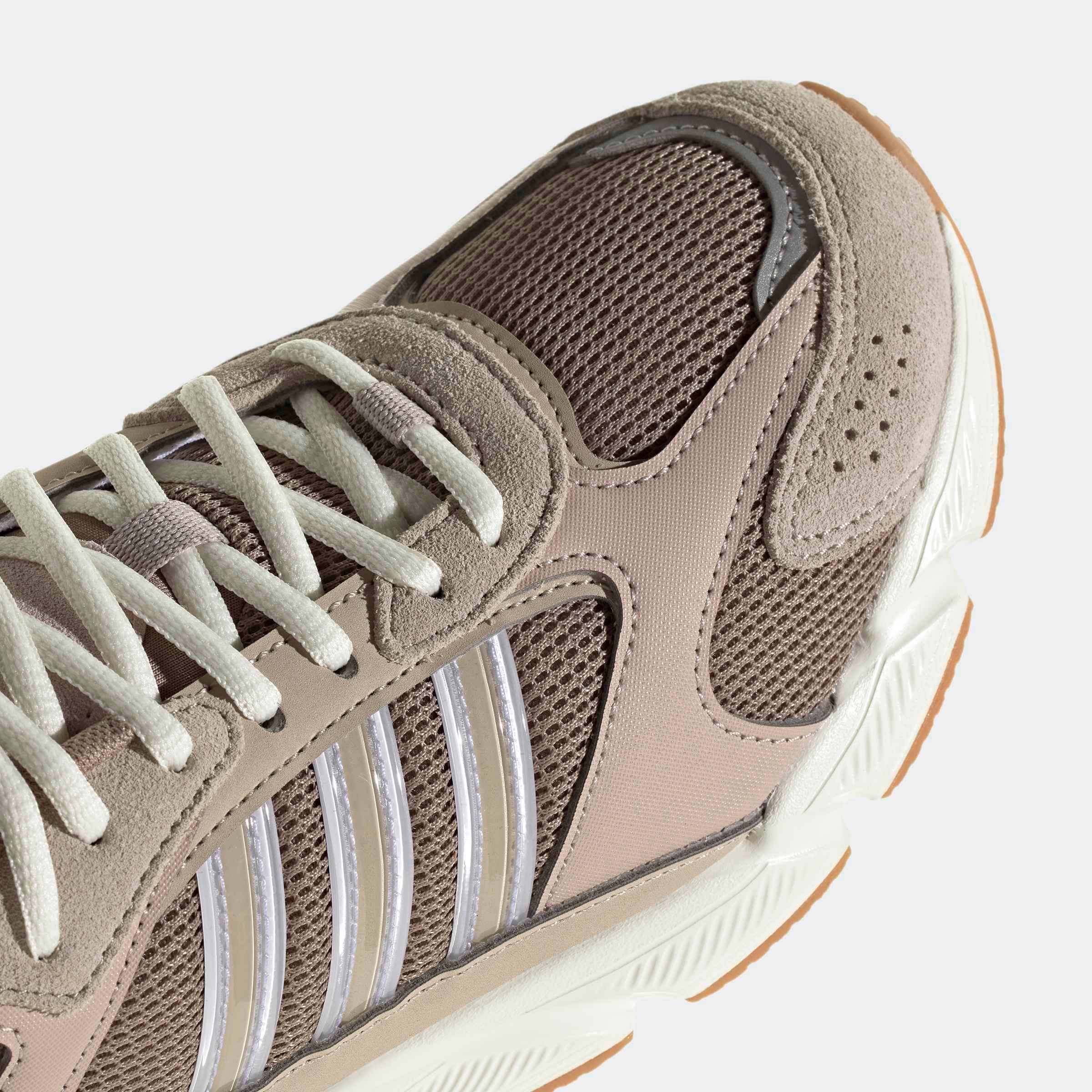 adidas Sportswear Sneaker »CRAZYCHAOS 2000«  inspiriert vom Design des adistar control