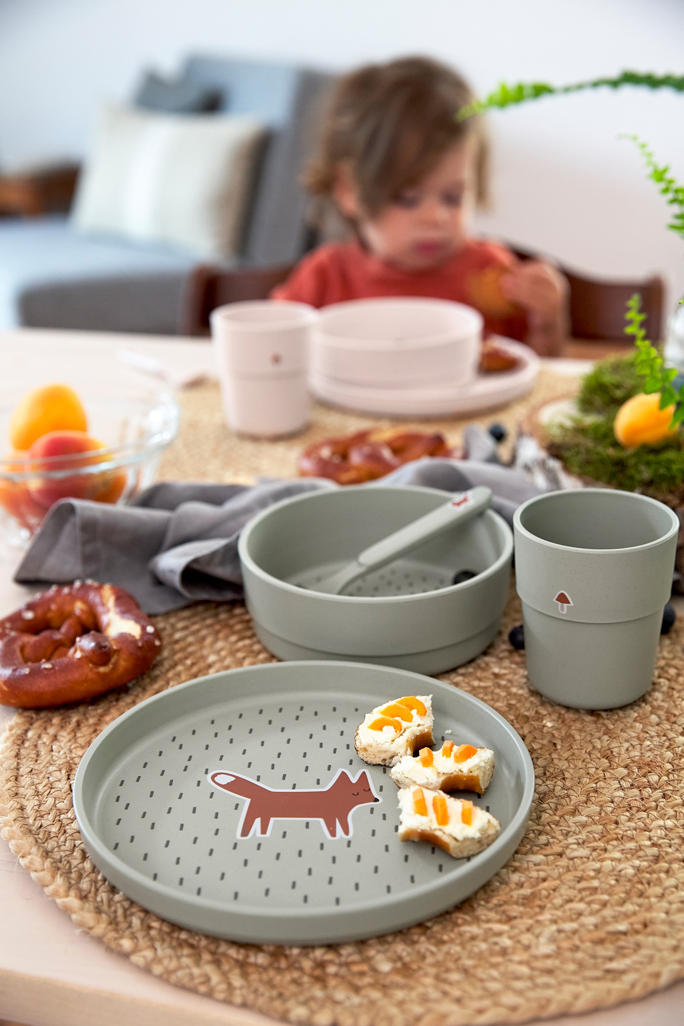 LÄSSIG Kindergeschirr-Set »Little Forest, Hase«, (Set, 4 tlg.), mit Teller, Schale, Becher und Löffel