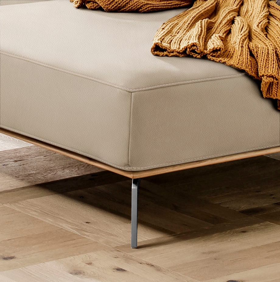 W.SCHILLIG Ecksofa »run, Designsofa mit tollem Sitzkomfort, L-Form«, mit elegantem Holzsockel, Füße in Chrom glänzend, Breite 279 cm