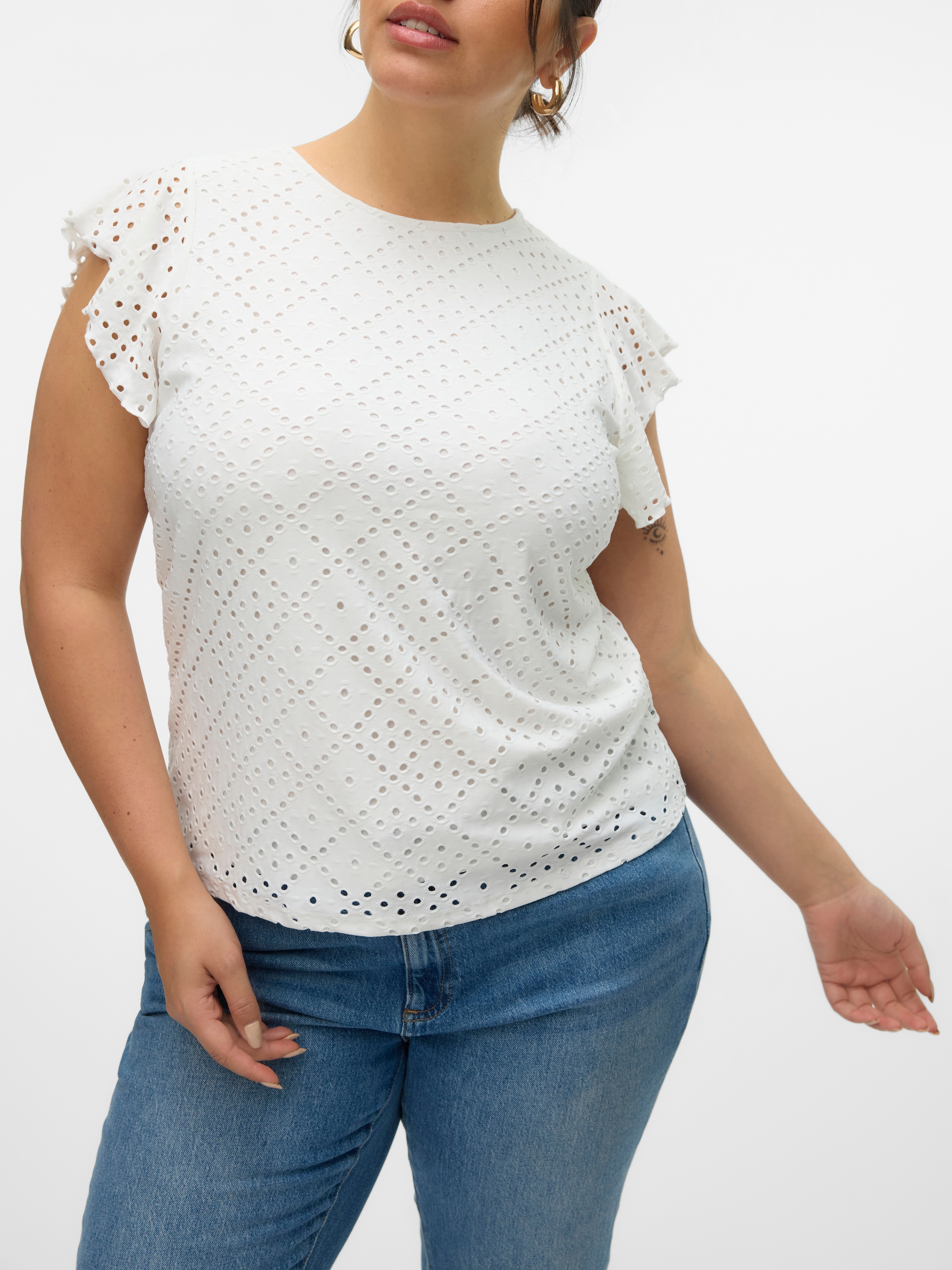 Vero Moda Curve Spitzenshirt »VMCTASSA SL FRILL TOP NOOS CUR« Materialmix, loose fit