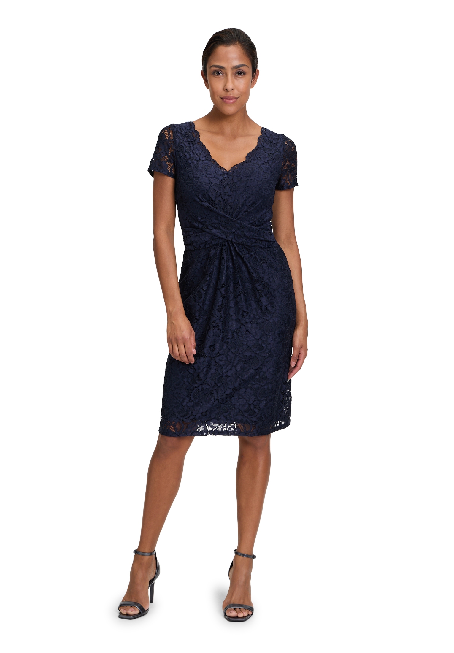 Vera Mont Spitzenkleid »Spitzenkleid figurbetont«