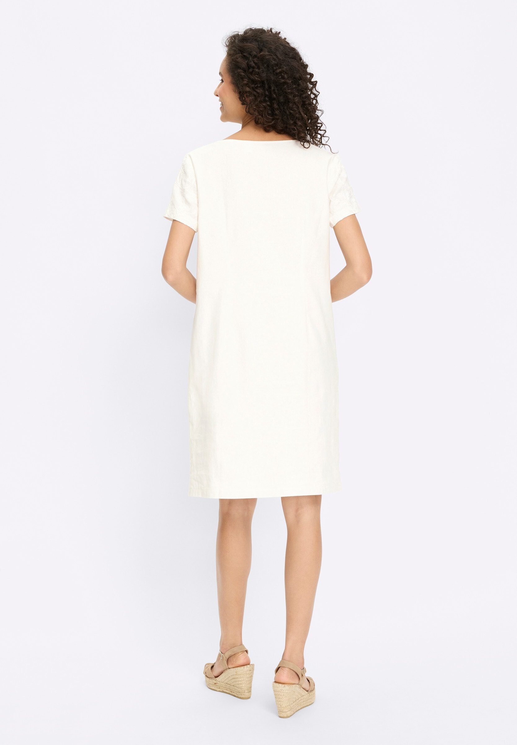 heine Sommerkleid »Kleid Sommerkleid mit Blumen-Stickerei« Nahttasche
