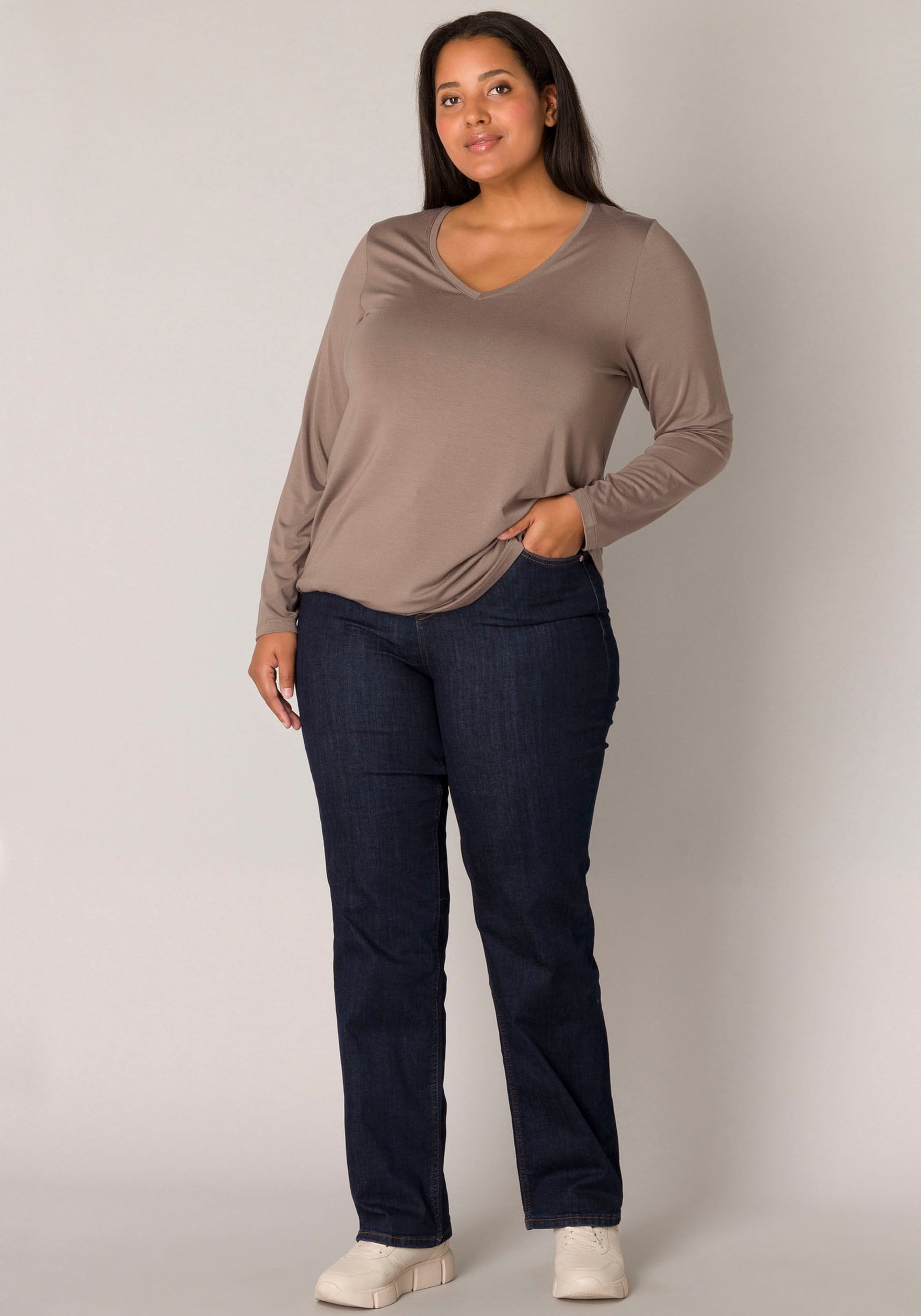Base Level Curvy Langarmshirt, mit V-Ausschnitt