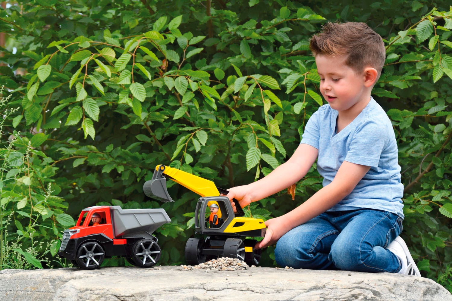 Lena® Spielzeug-Bagger »Truxx« inklusive Spielfigur, Made in Europe