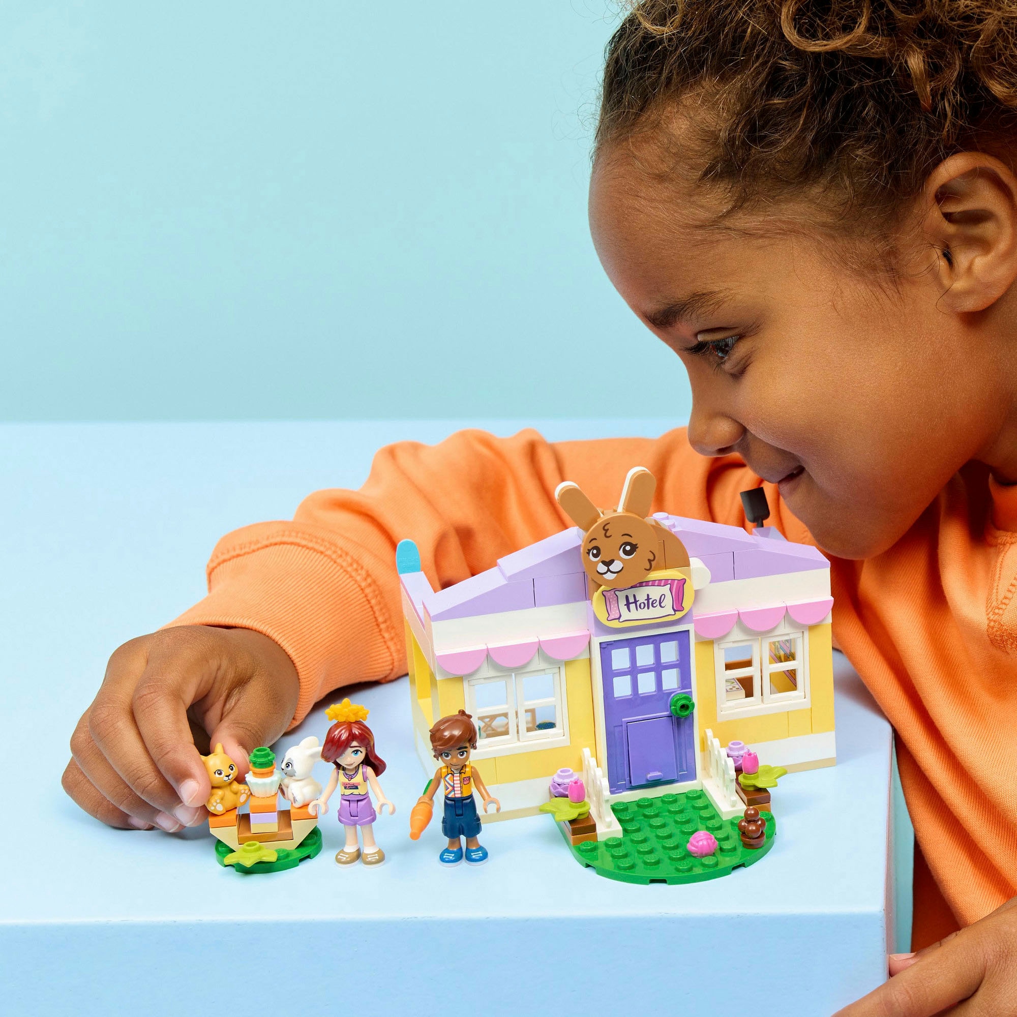 LEGO® Konstruktionsspielsteine »Heartlake City Hasenhotel (42679), LEGO Friends« Made in Europe