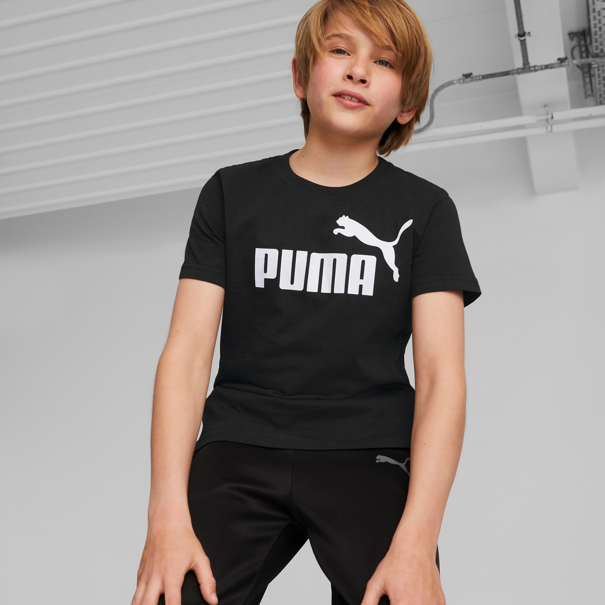 PUMA T-Shirt »ESS LOGO TEE B«