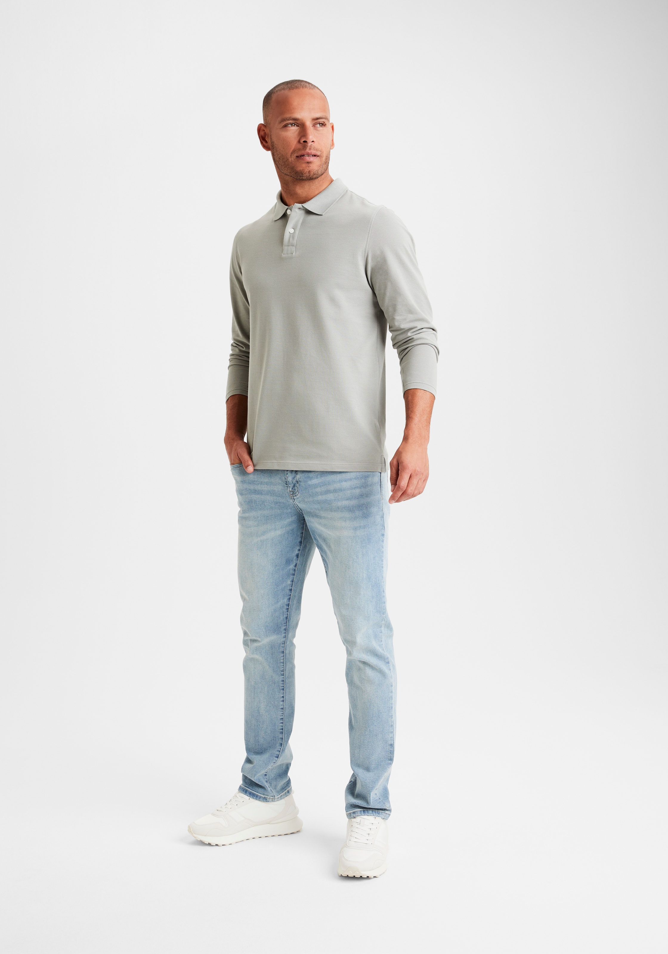 Buffalo 5-Pocket-Jeans »Straight-fit«, mit normaler Bundhöhe, aus elastischer Denim-Qualität