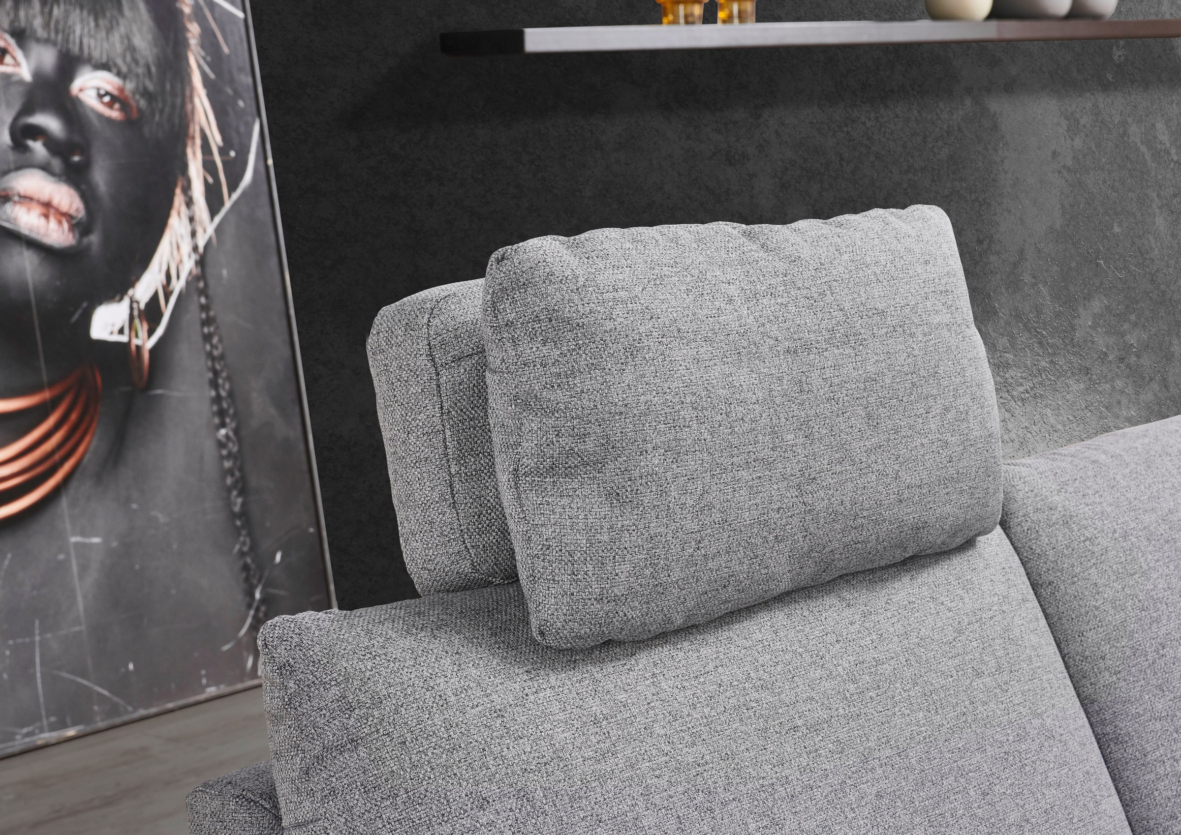 Places of Style Ecksofa »Sarsina: mit Tonnentaschen-Federkern, perfekt zum Entspannen L-Form«, inklusive 2 motorischen Relaxfunktionen mit Herz-Waage-Beschlag