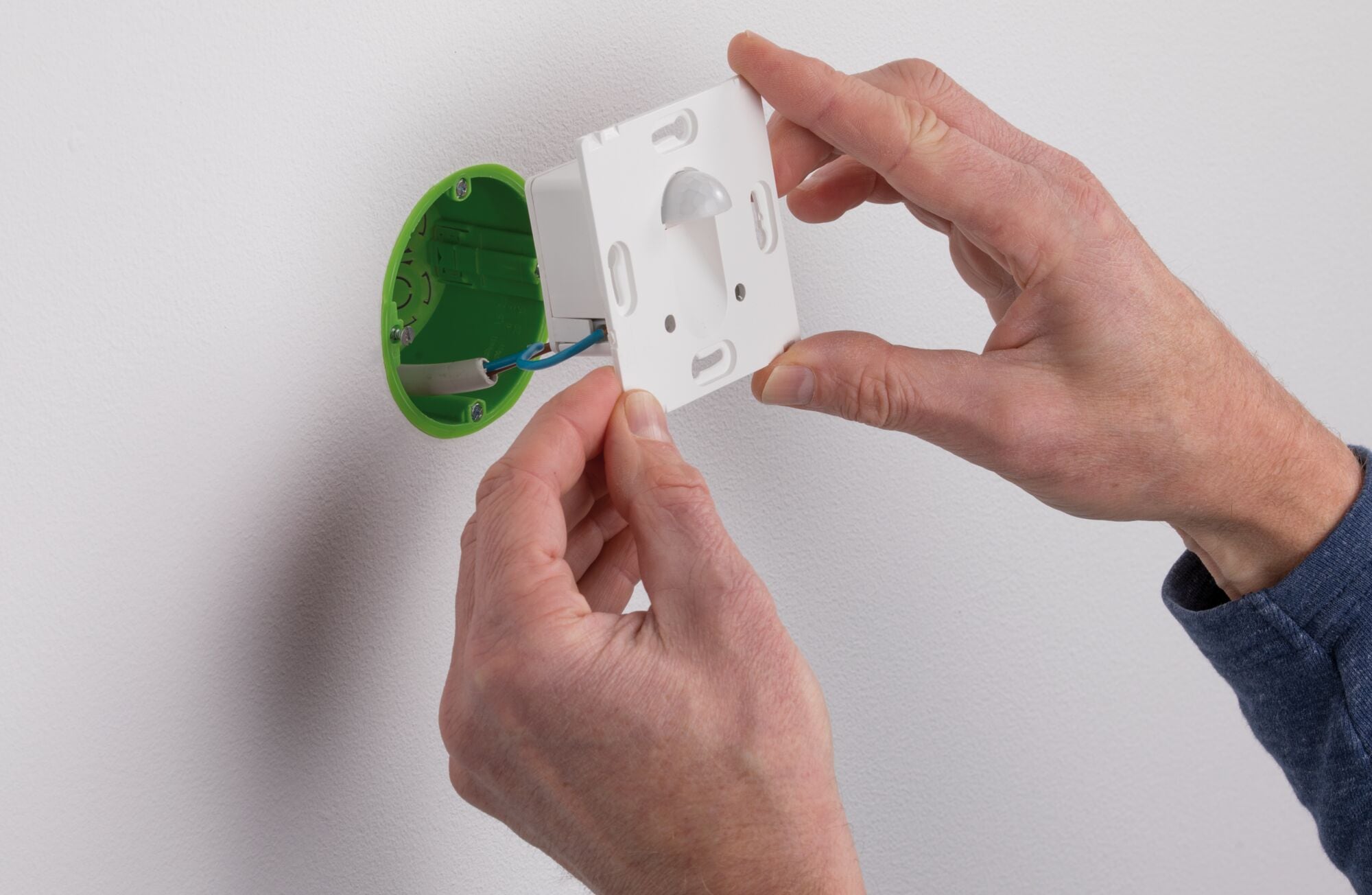 Paulmann LED Wandleuchte »Einbauleuchte eckig Weiß 2,7W« 1 Stk. Warmweiß mit Bewegungssensor Dämmerungssensor