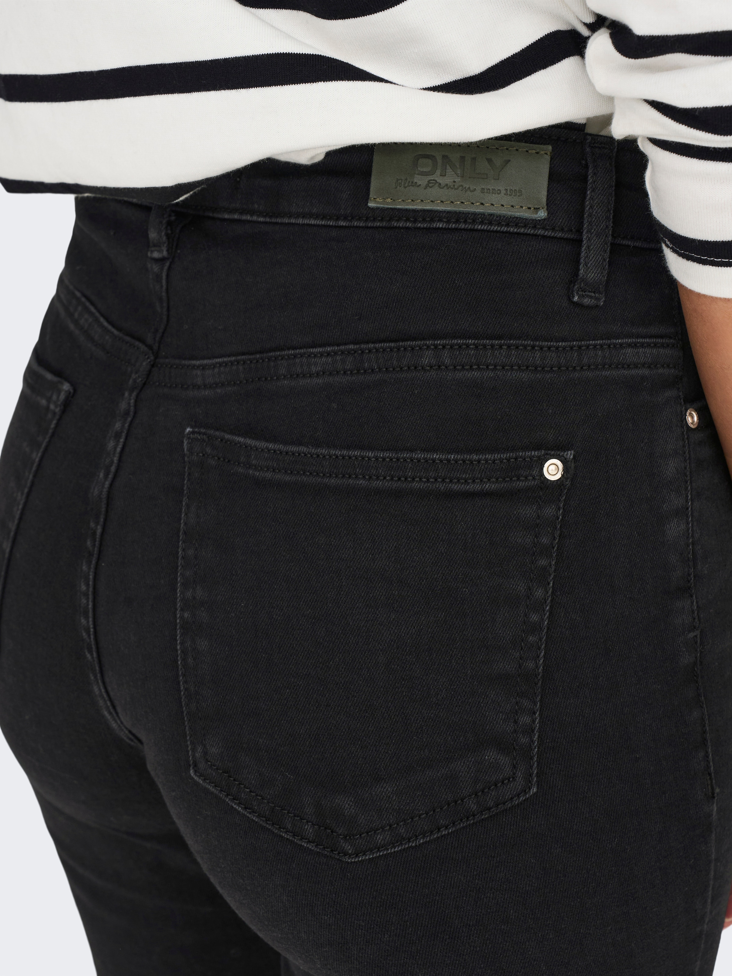 ONLY Slim-fit-Jeans »ONLSUI MID SLIM DNM DIA883«