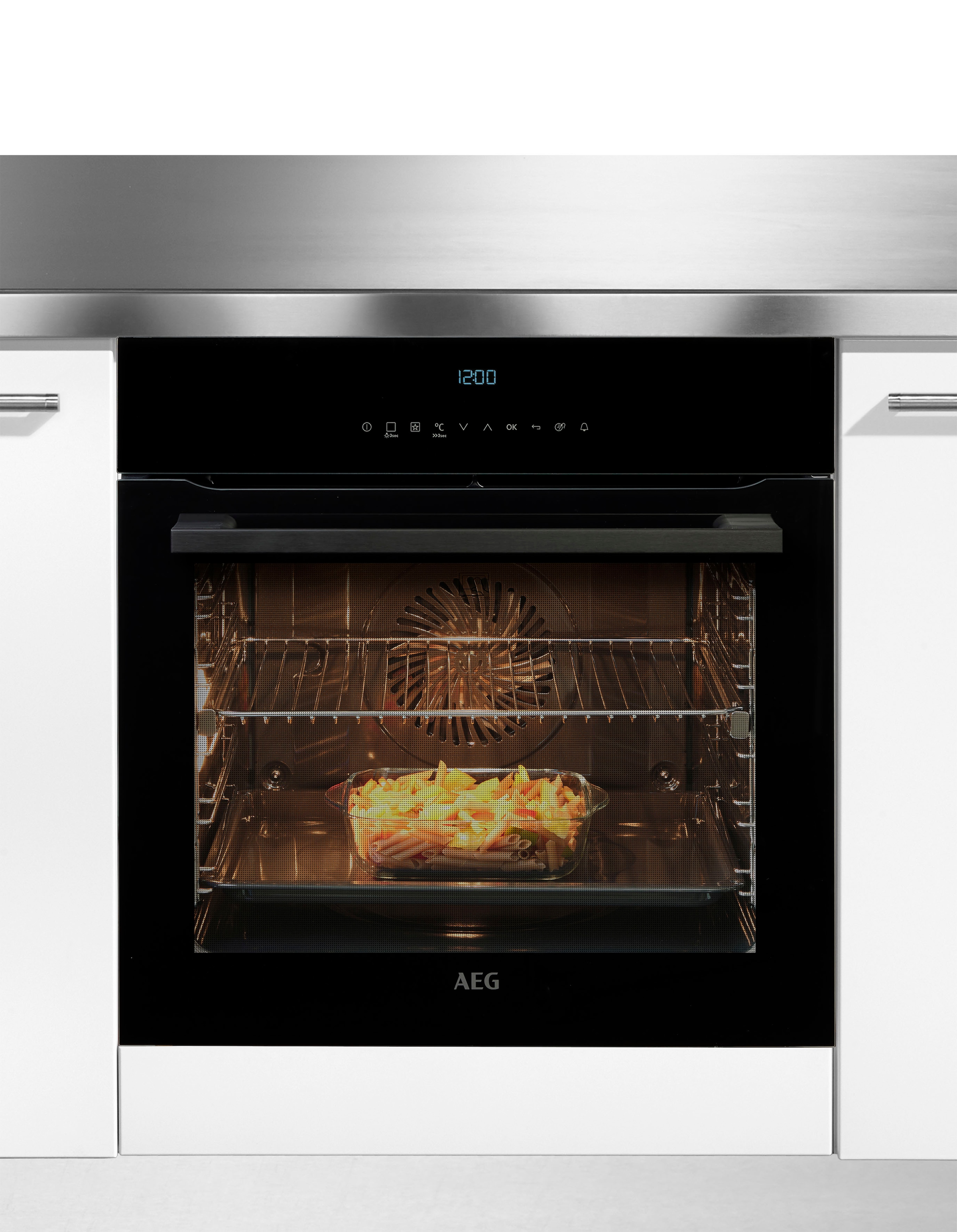 AEG Einbaubackofen 8000 »BPE742220B 944 187 753«, mit Vollauszug, Pyrolyse-Selbstreinigung