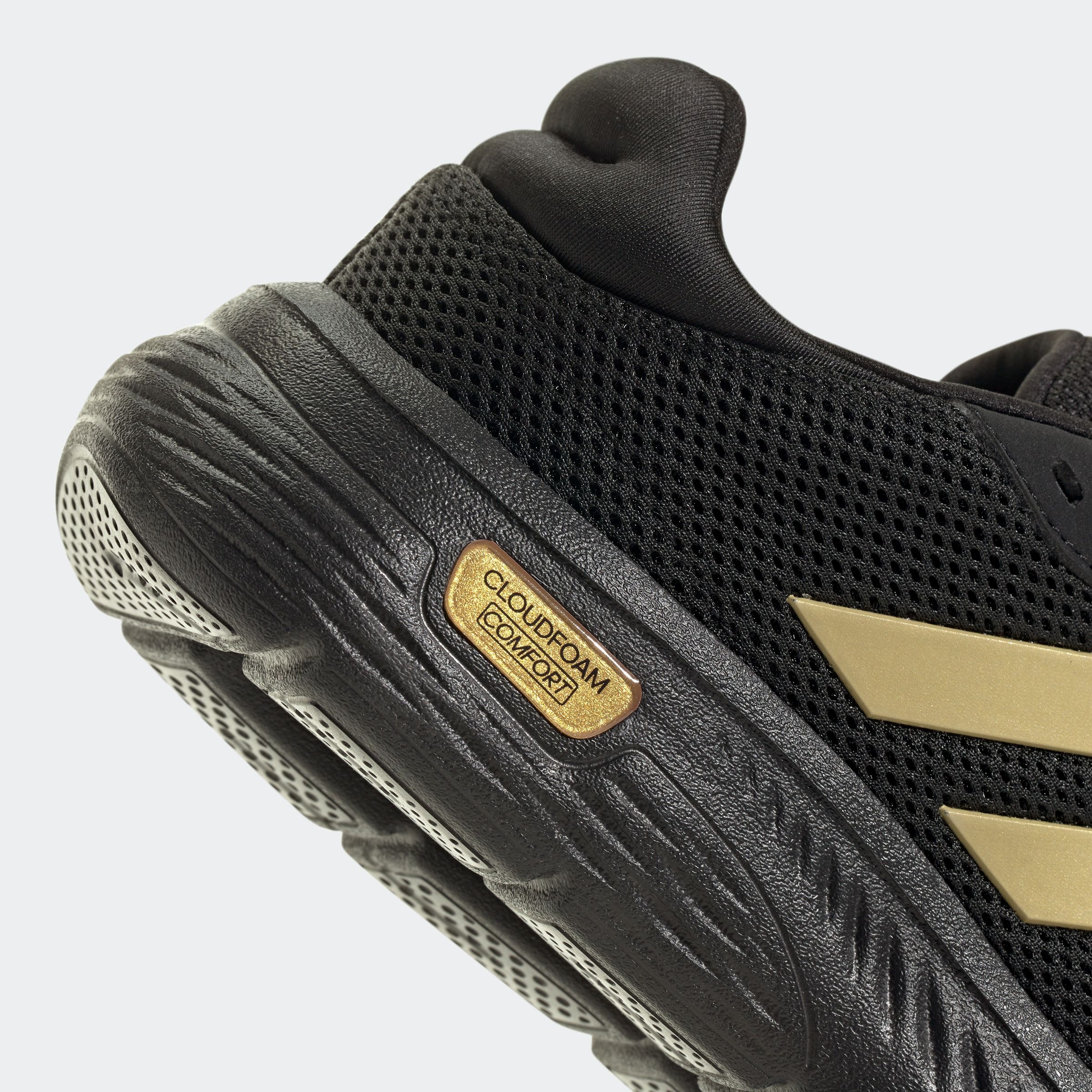 adidas Sportswear Walkingschuh »CLOUDFOAM COMFY«