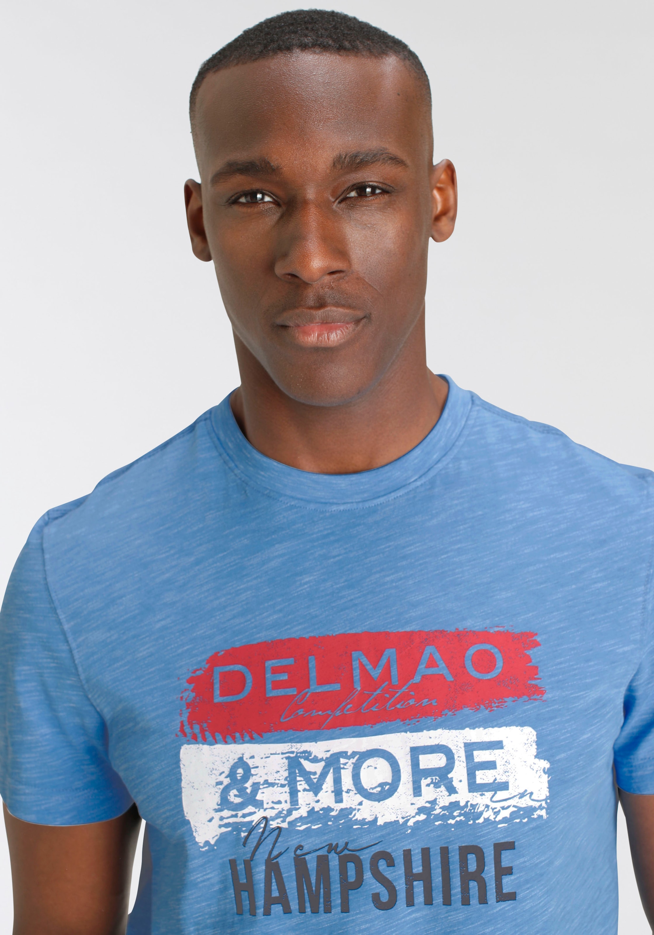 DELMAO T-Shirt, Kurzarm, bedruckt, Rundhals, aus Baumwolle und Polyester