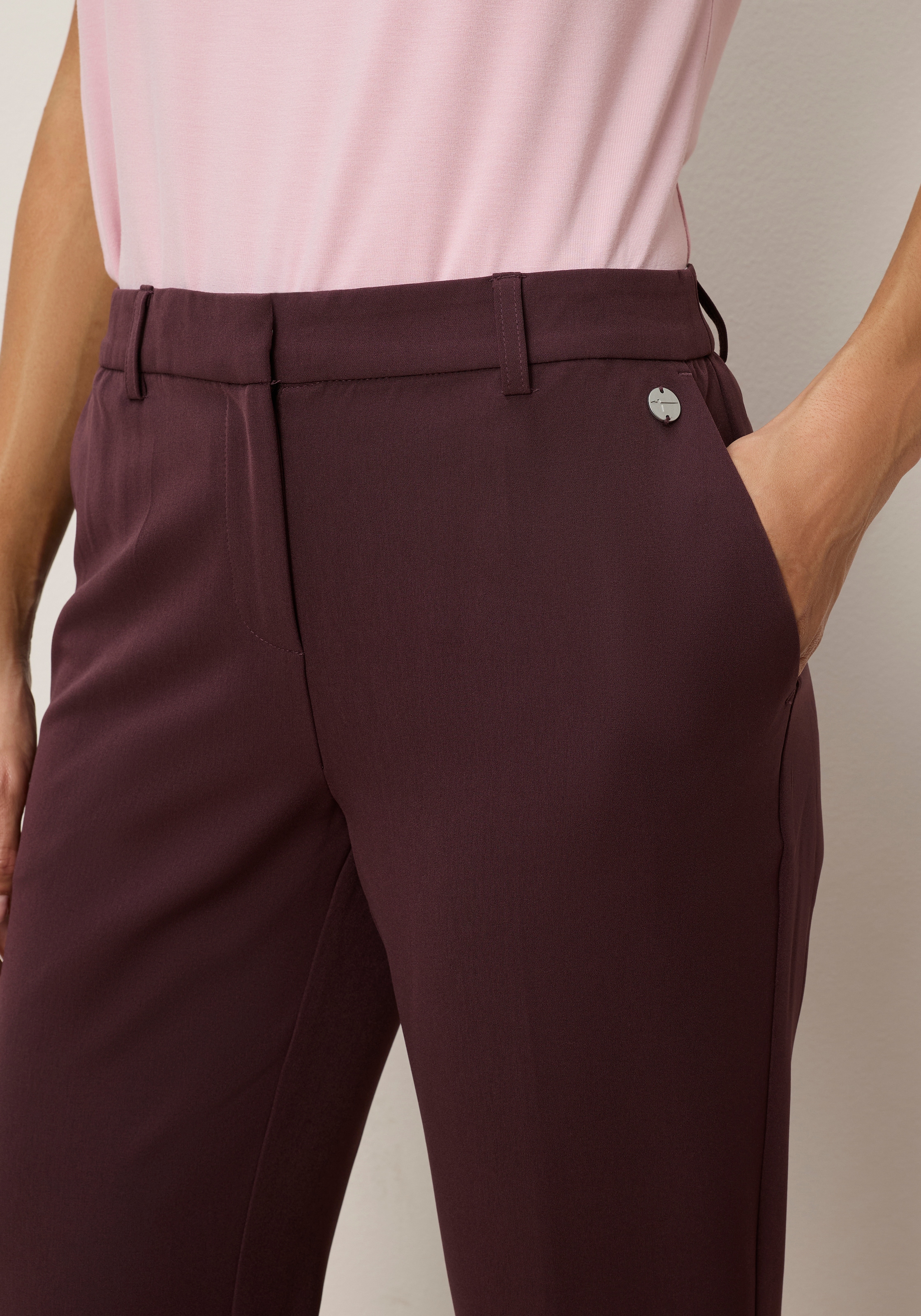 Tamaris Anzughose »mit schlanker Passform mit elastischem Bund«  in Trendfarben - mit passendem Blazer