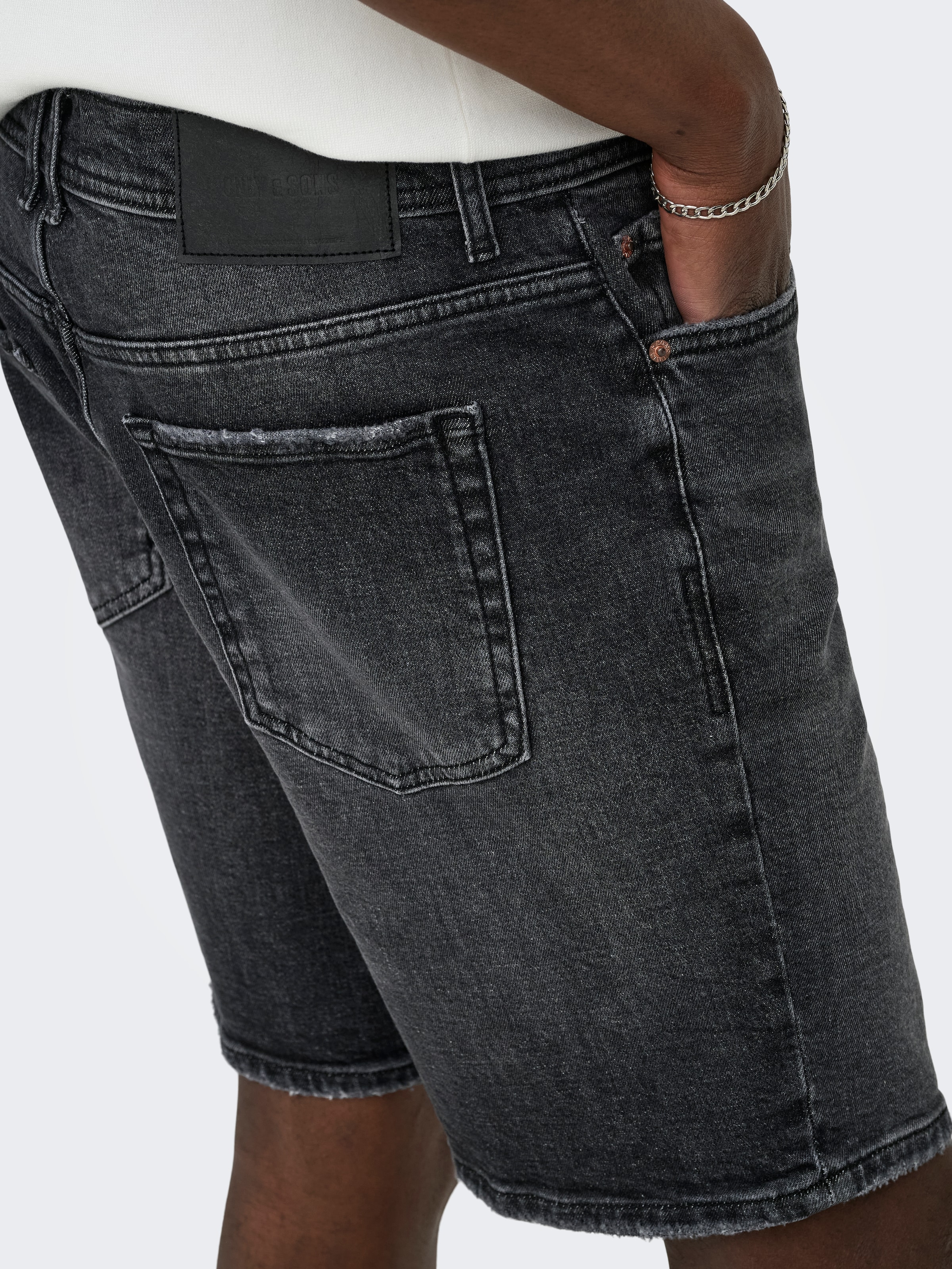 ONLY & SONS Jeansshorts »ONSEDGE PERF WB 6968 DOT DNM SHORTS NOOS« Baumwollmischung, straight fit