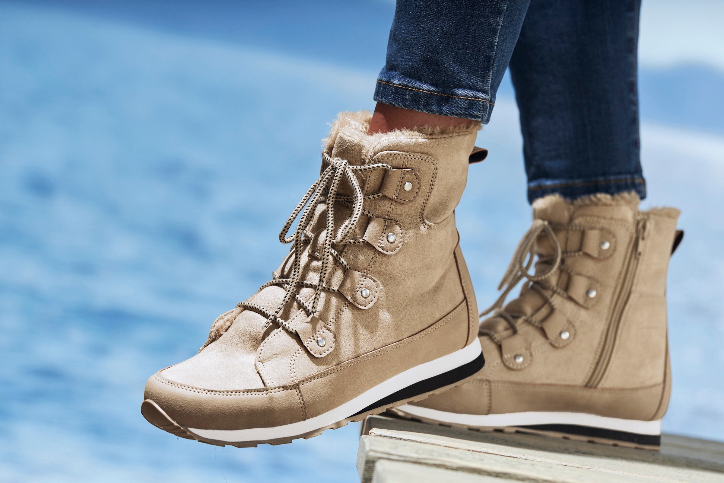 Vivance Stiefelette »Winterstiefel, Stiefel, Boots, Outdoorboots,«  mit Warmfutter und leichter Profilsohle VEGAN