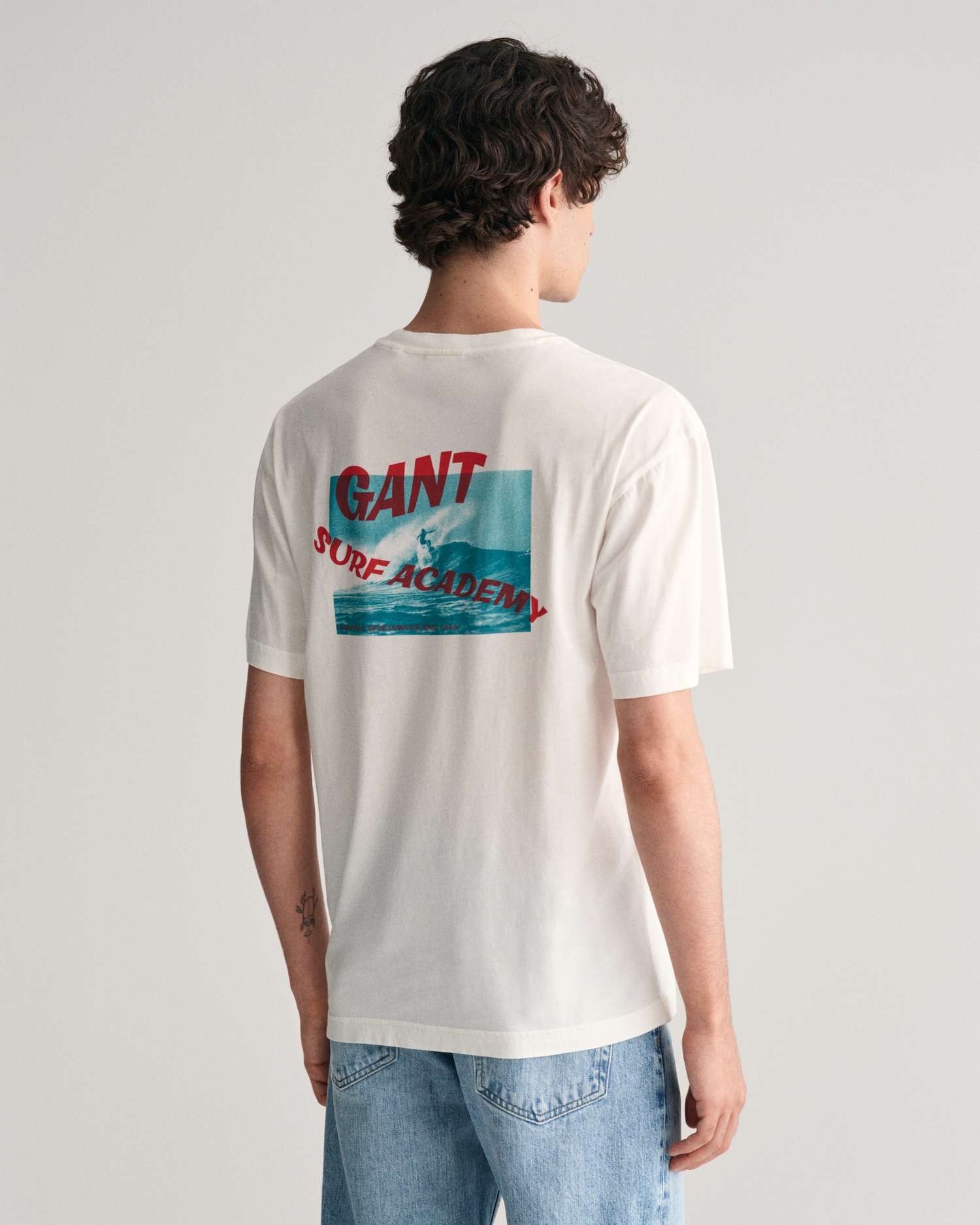 Gant T-Shirt »WASHED GRAPHIC SS T-SHIRT«, Mit Rückenprint