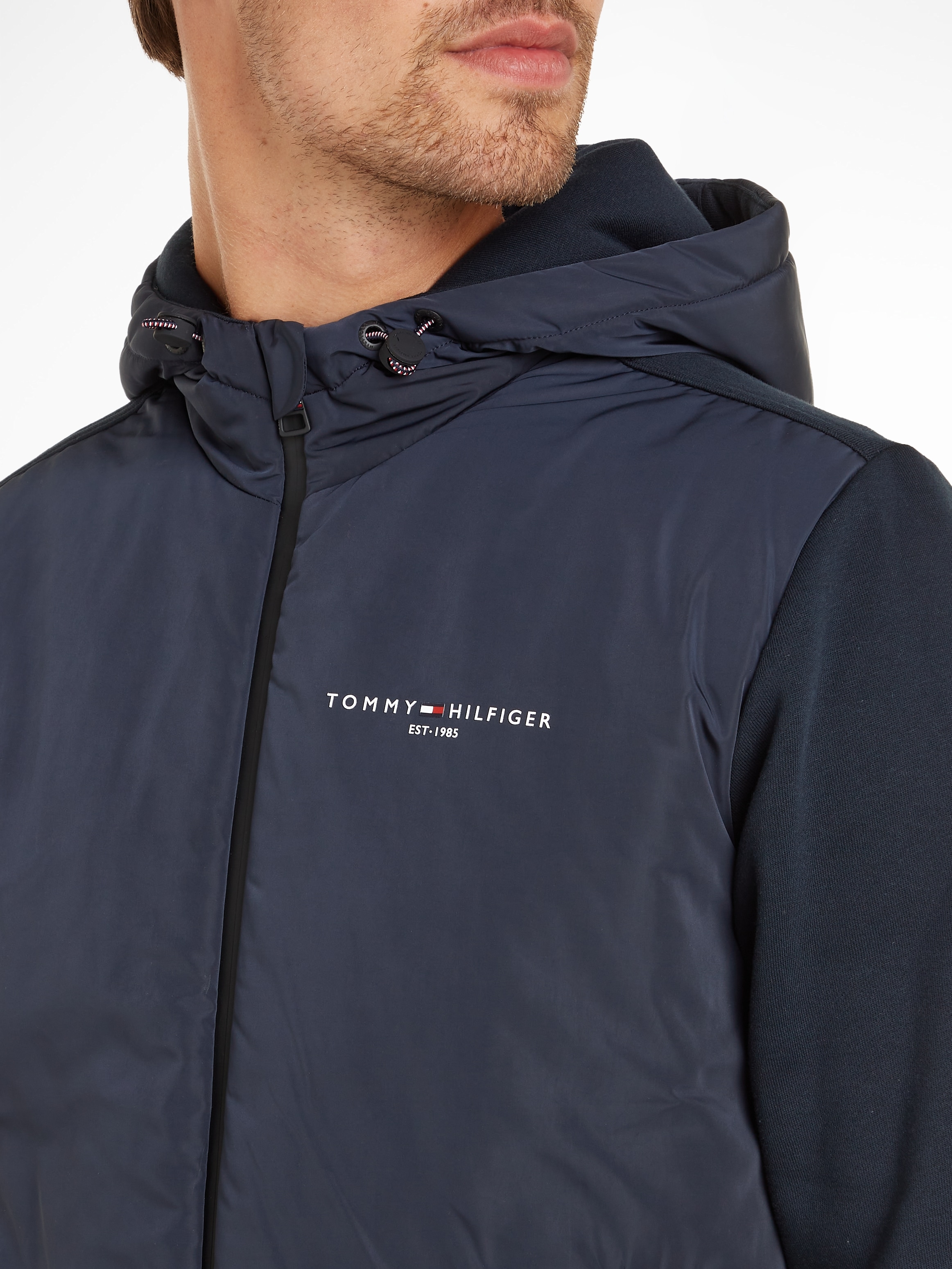 Tommy Hilfiger Kapuzensweatshirt »MIX MEDIA HOODED ZIP THRU«, mit kleinem Logodruck